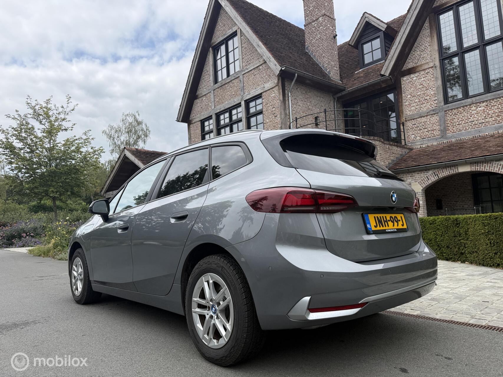 Foto van BMW 225e xDrive Active Tourer