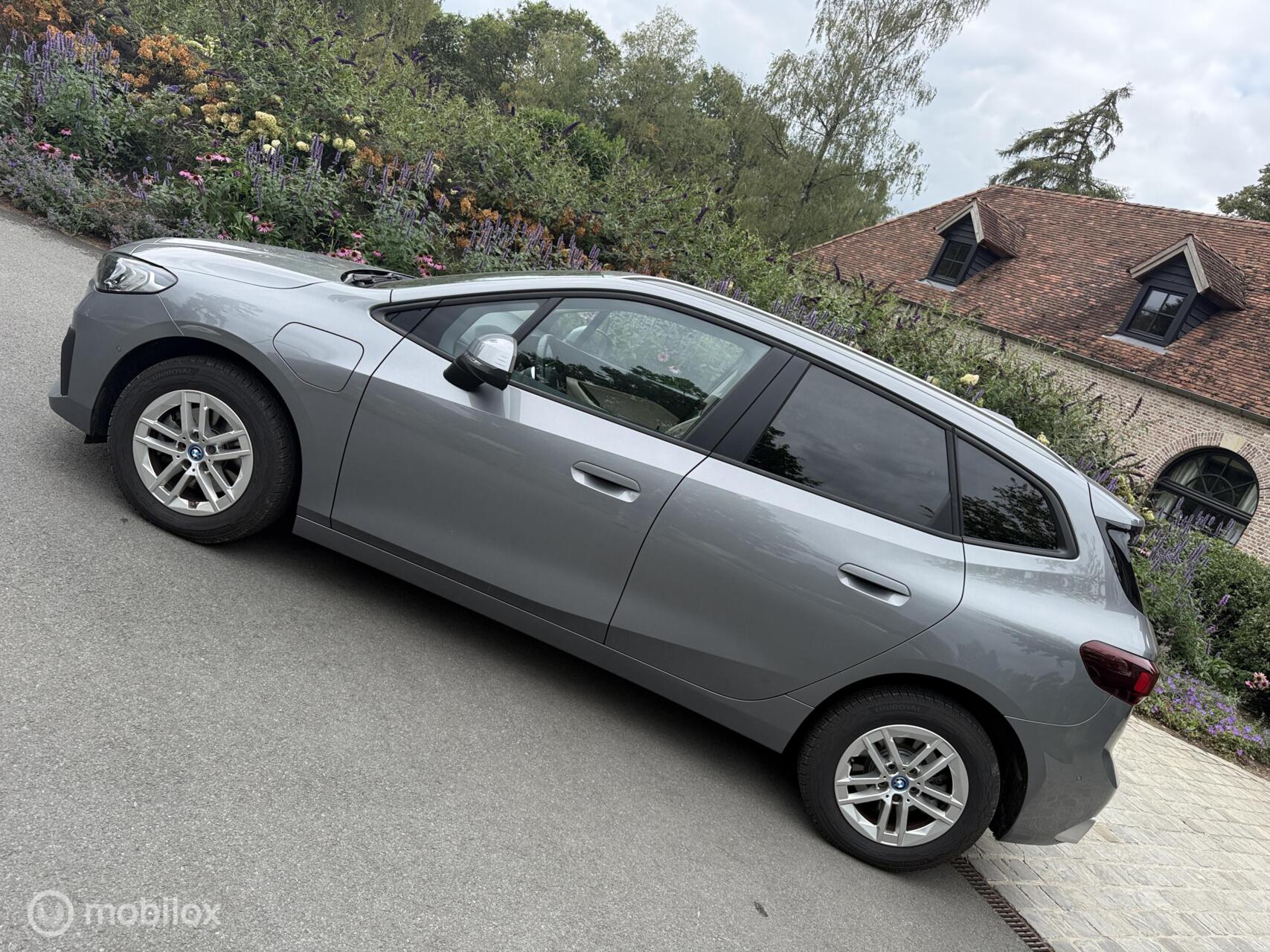 Foto van BMW 225e xDrive Active Tourer