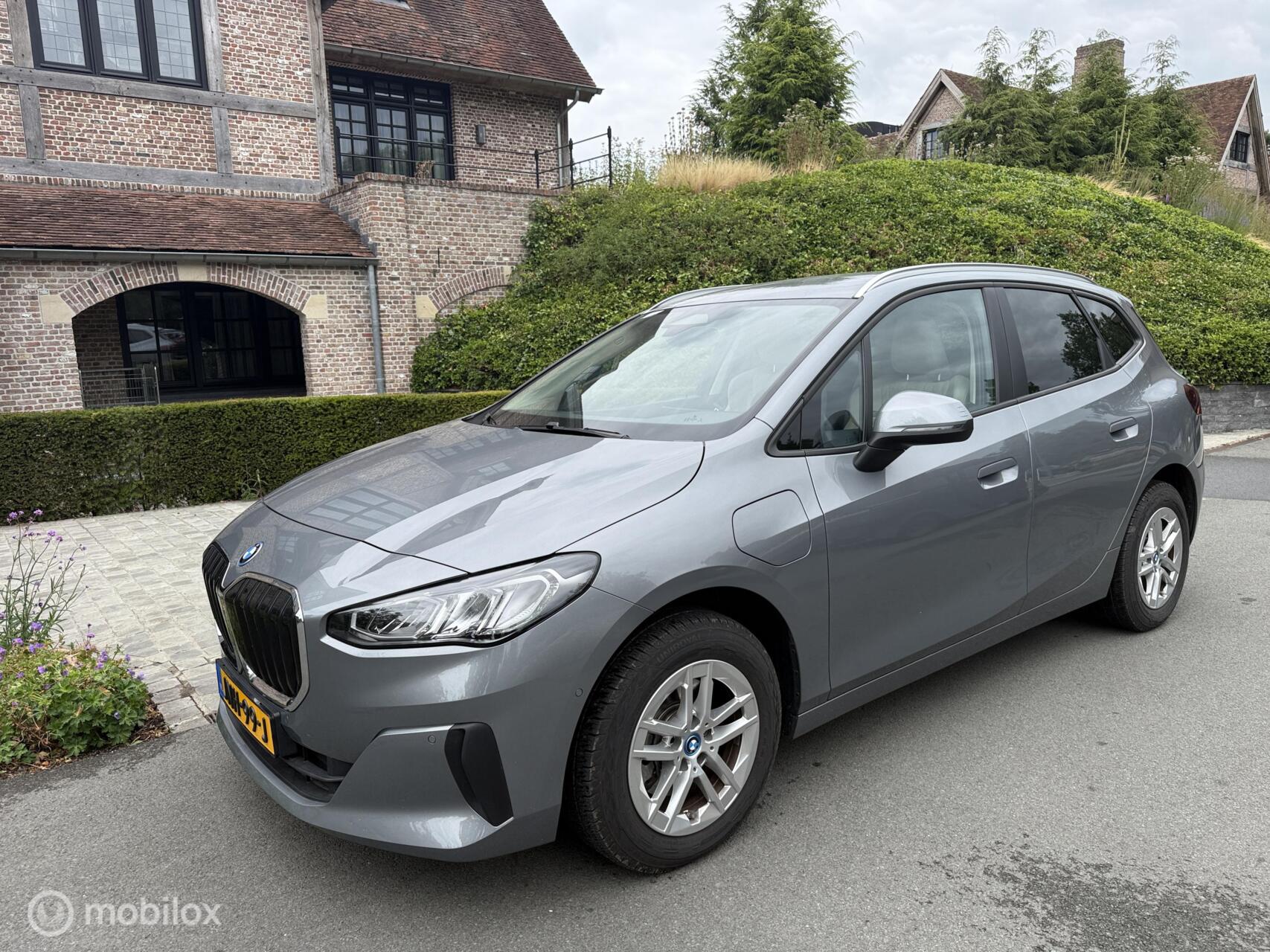Foto van BMW 225e xDrive Active Tourer