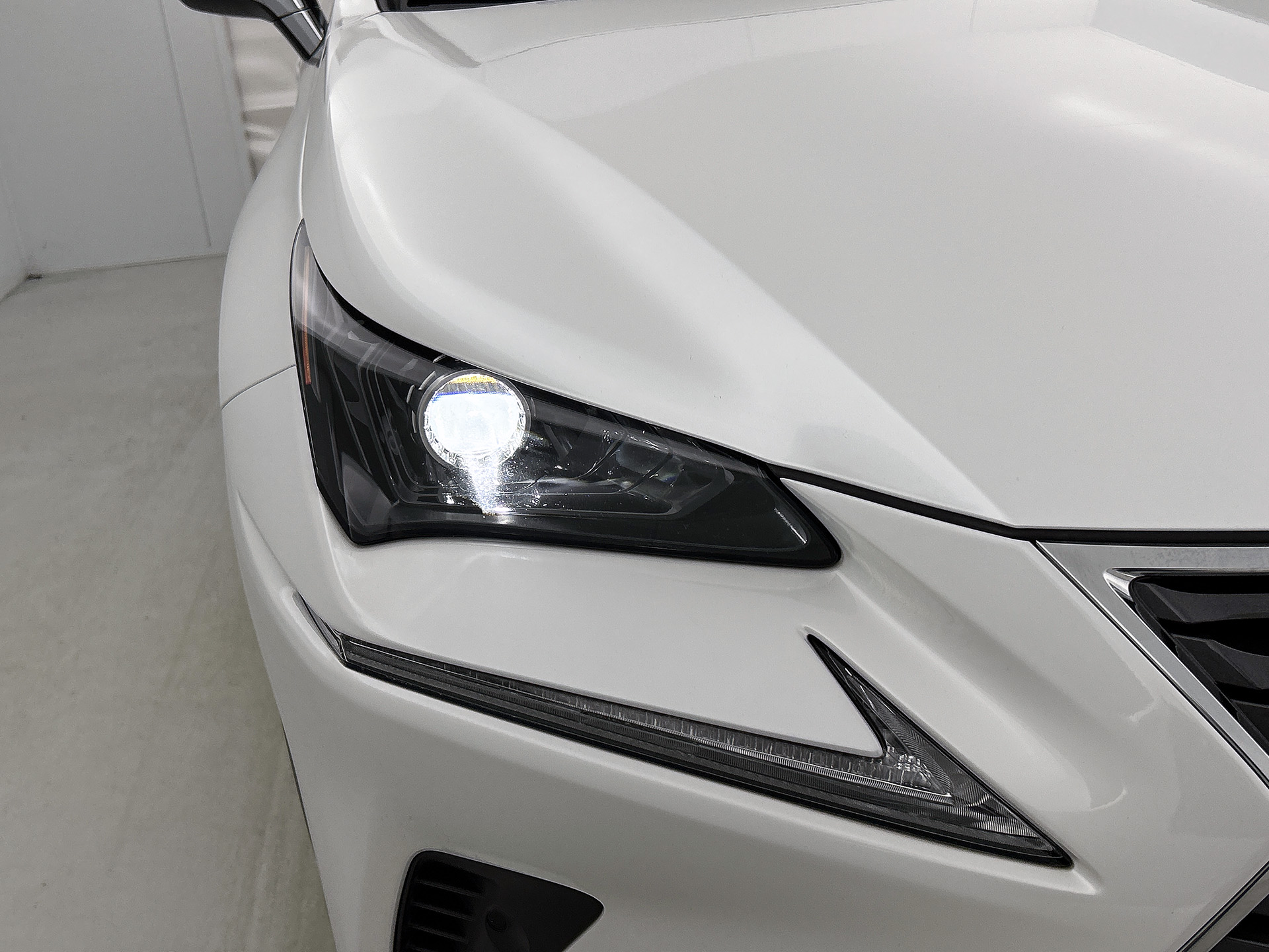 Foto van Lexus NX