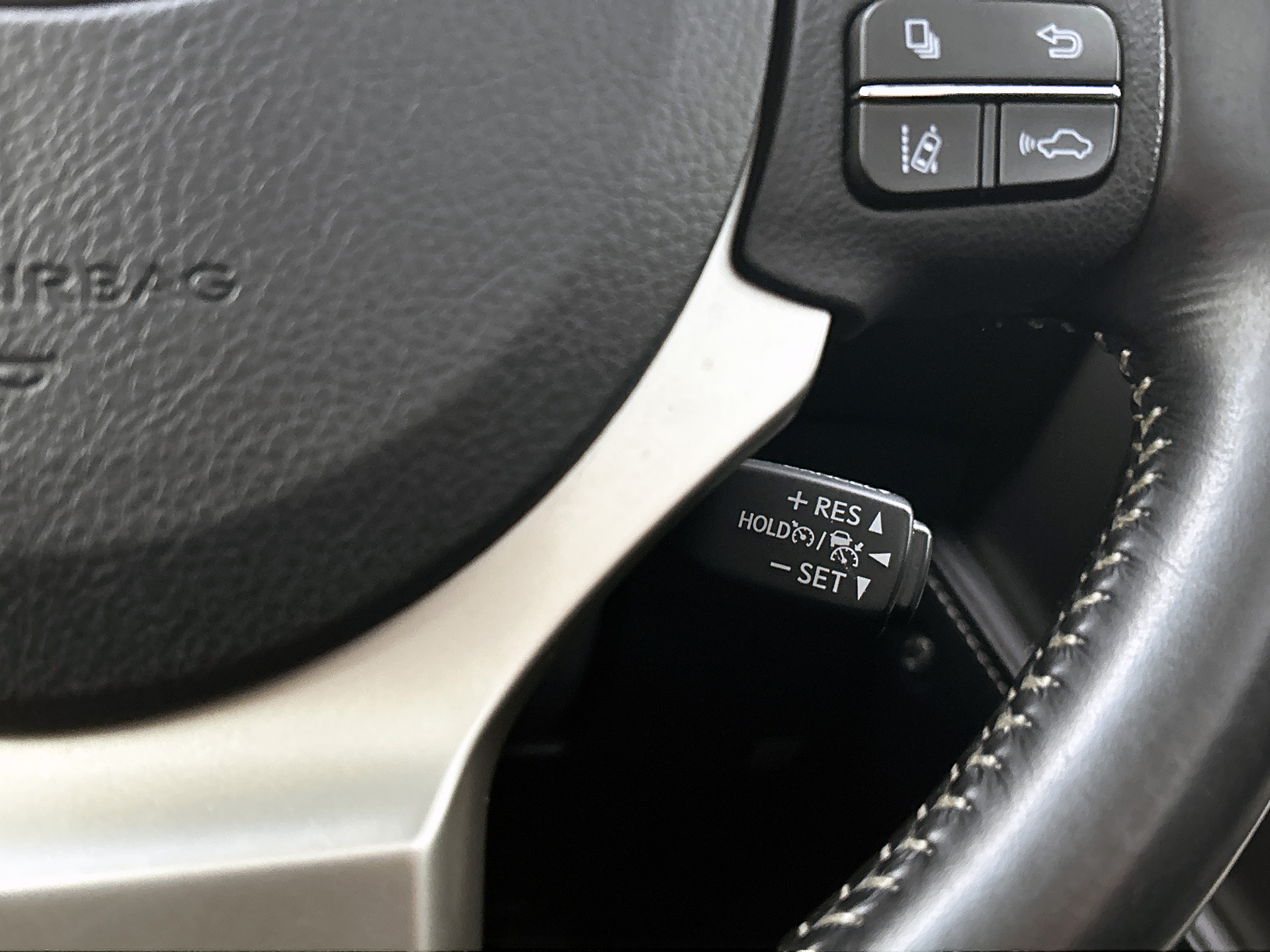 Foto van Lexus NX