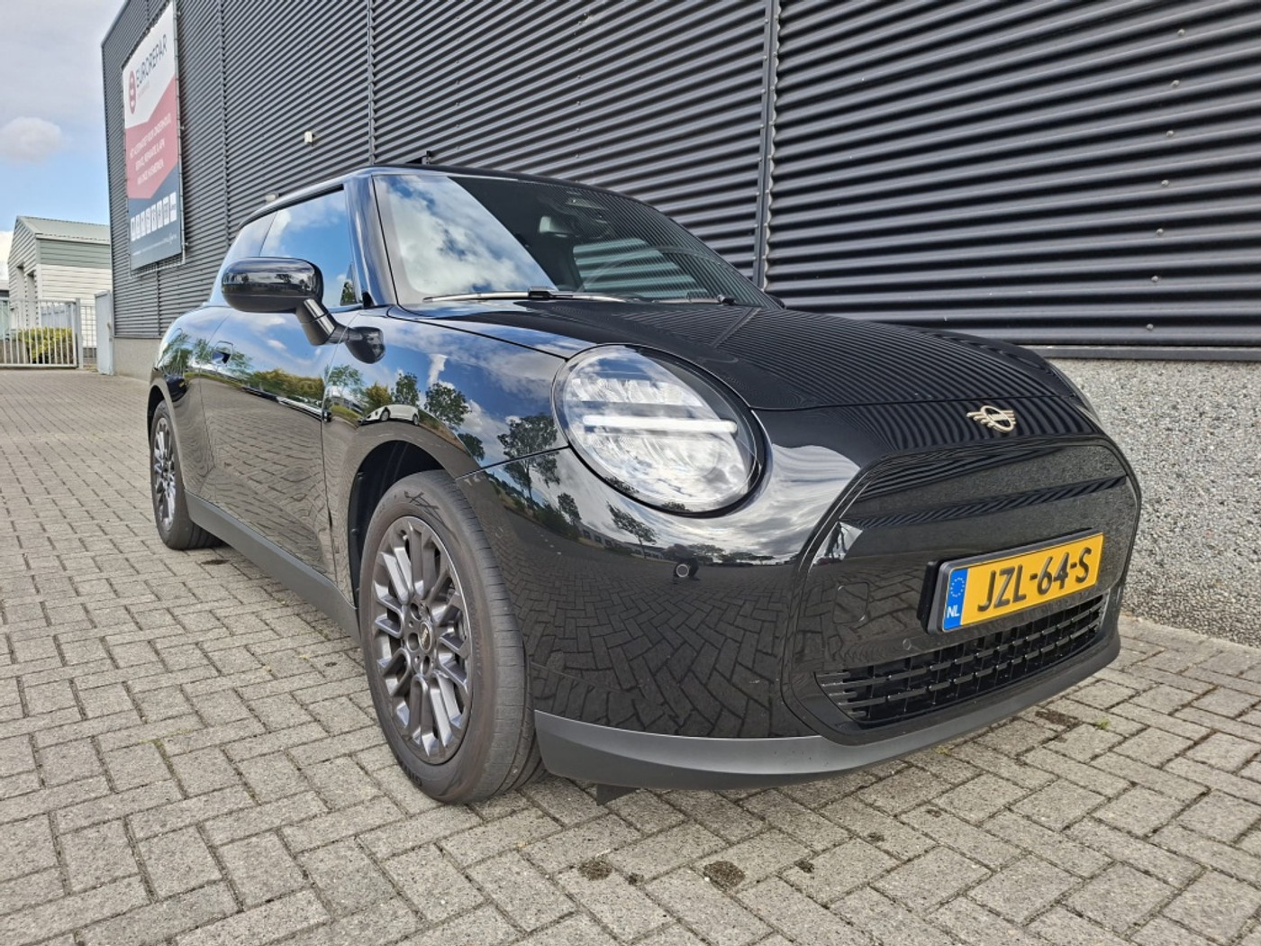 Foto van Mini Cooper E