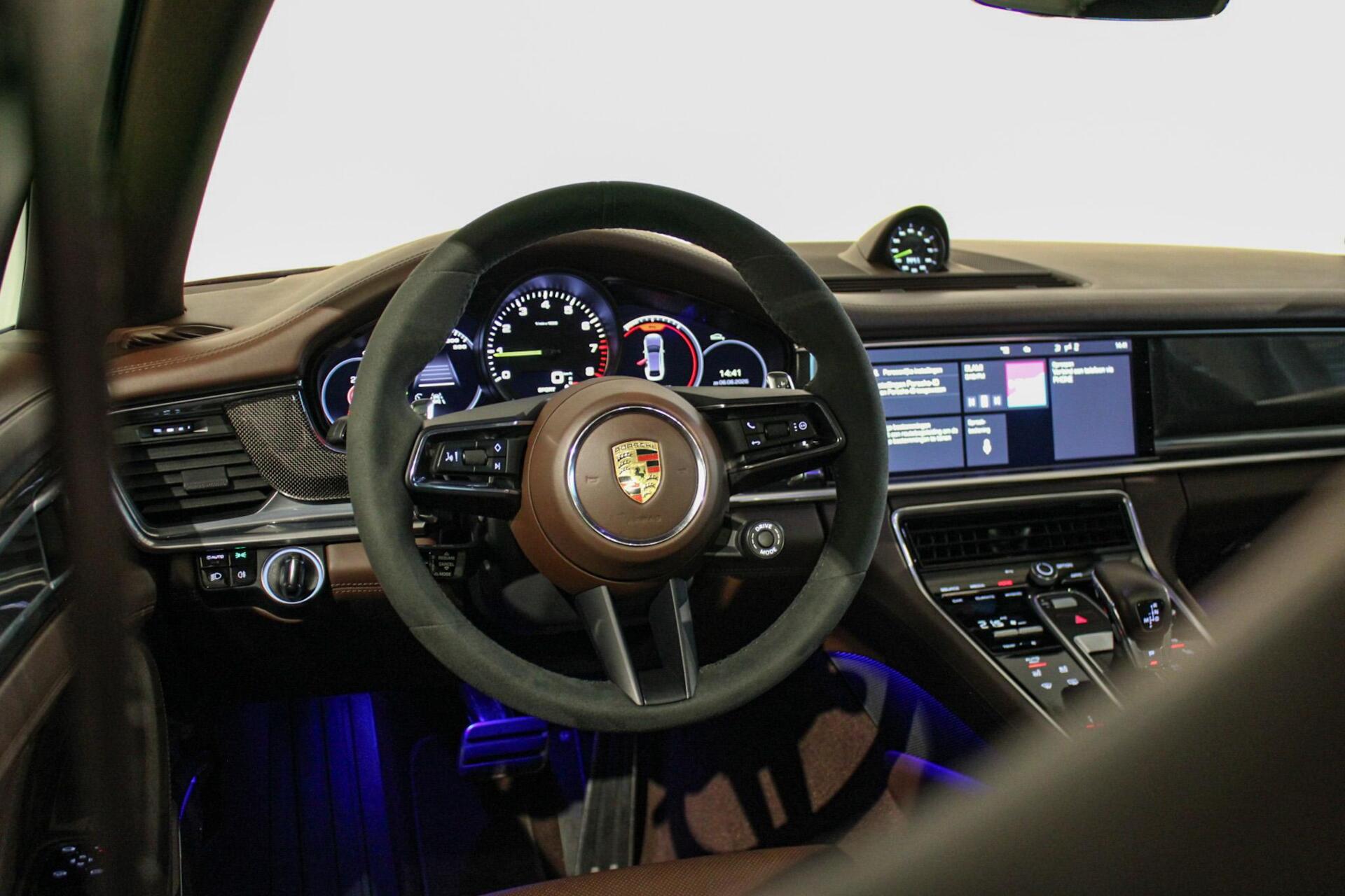 Foto van Porsche Panamera 4s E-hybrid