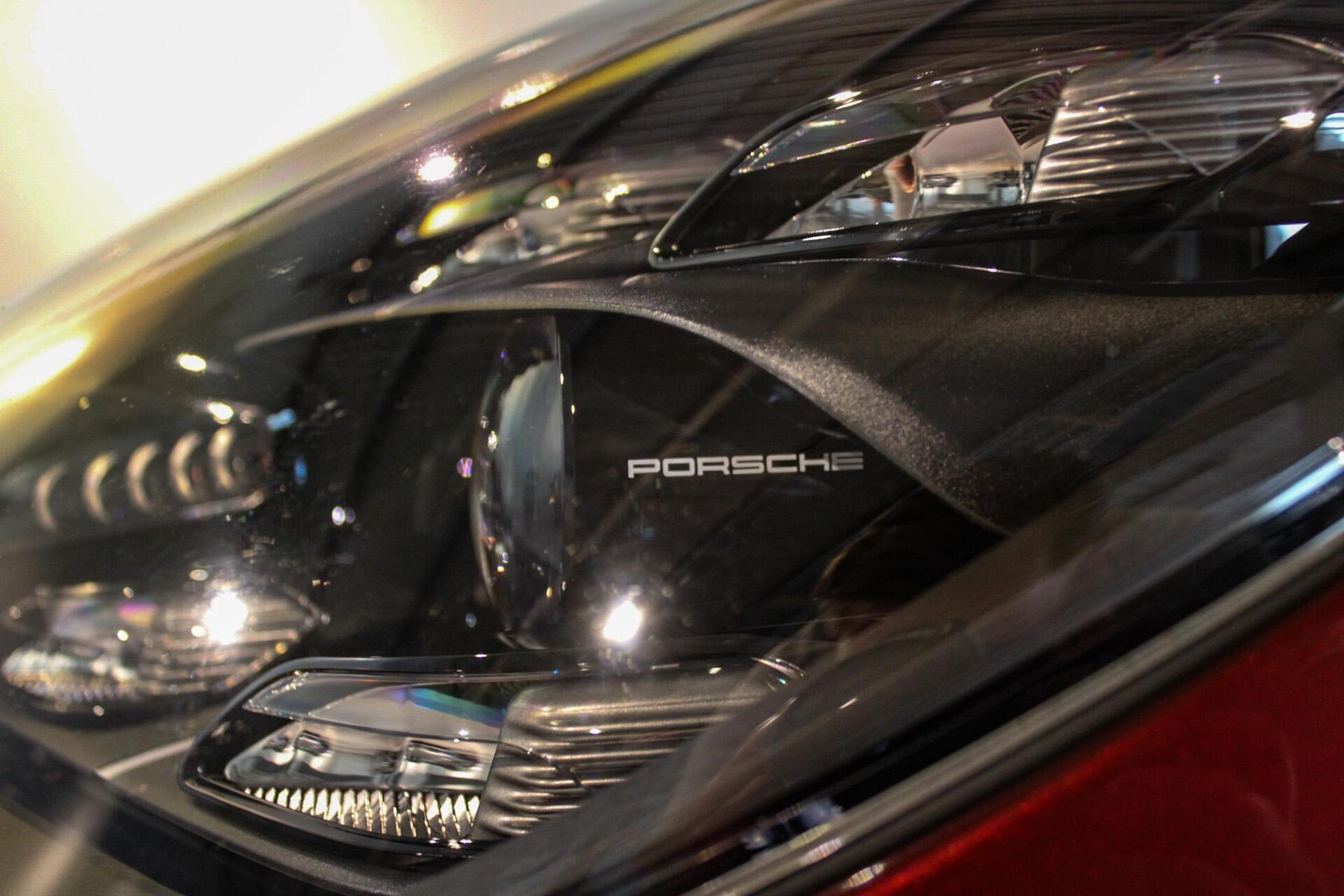 Foto van Porsche Panamera 4s E-hybrid