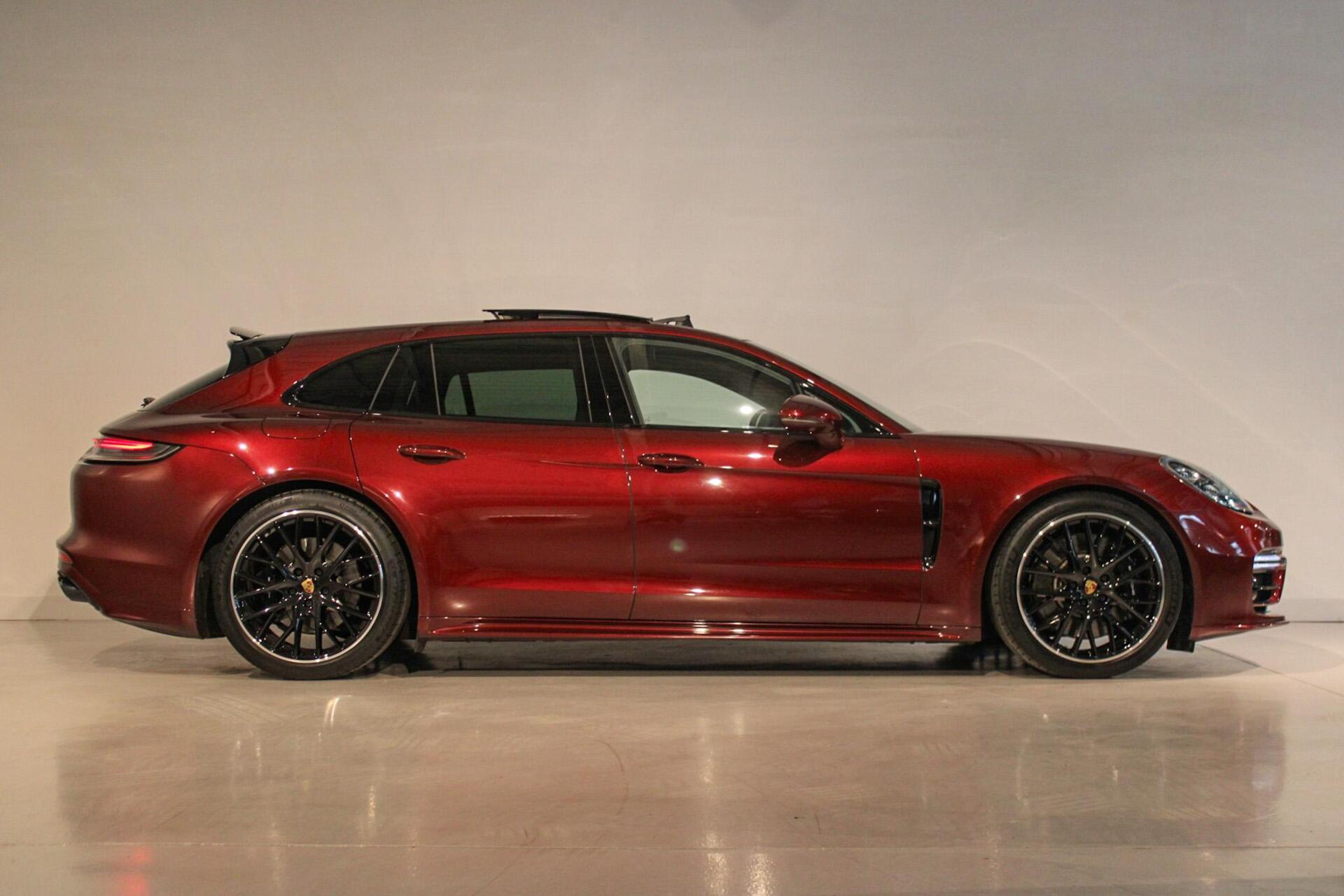 Foto van Porsche Panamera 4s E-hybrid