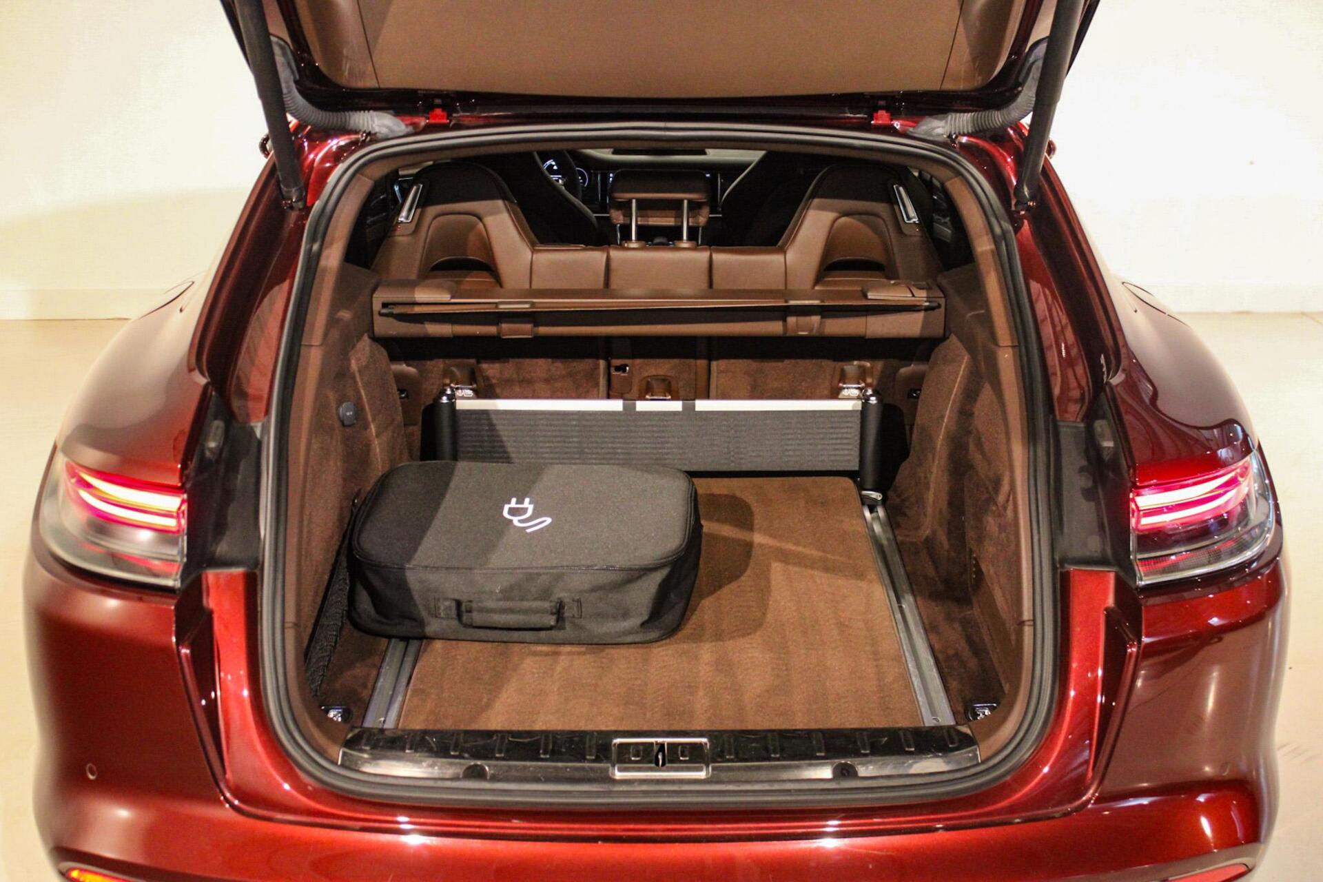Foto van Porsche Panamera 4s E-hybrid