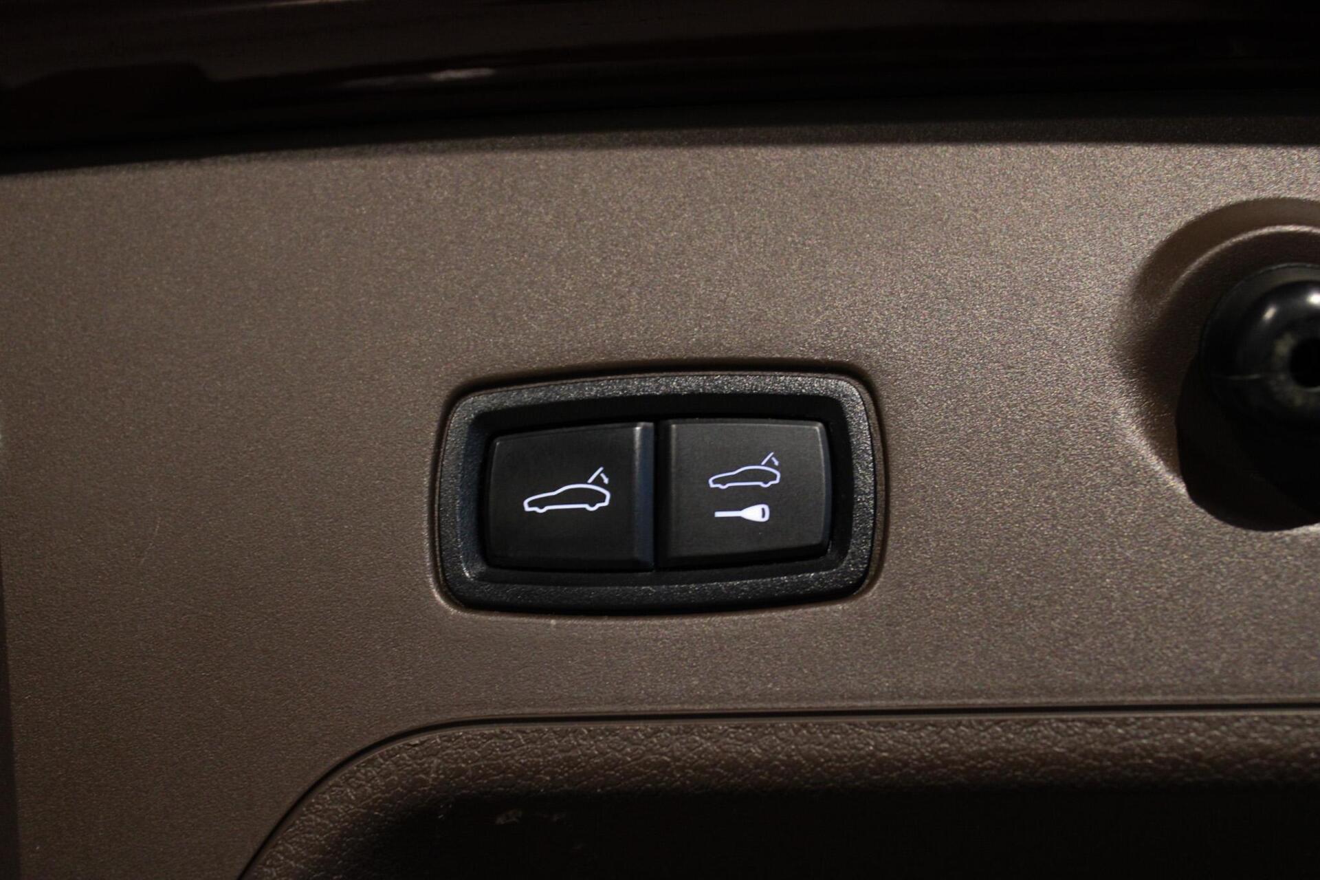 Foto van Porsche Panamera 4s E-hybrid