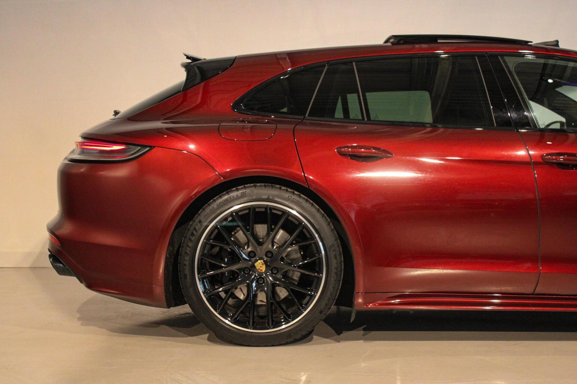 Foto van Porsche Panamera 4s E-hybrid