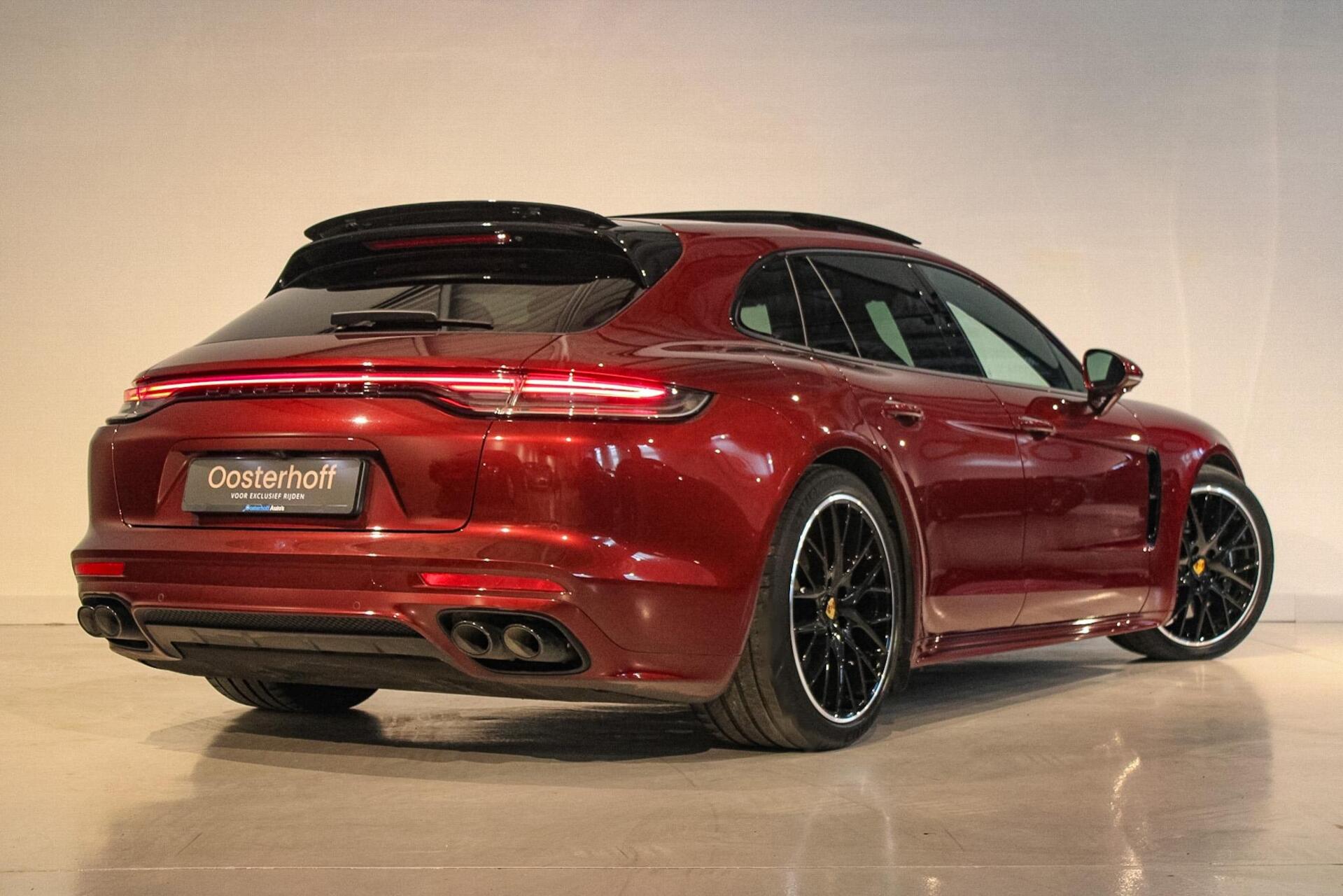 Foto van Porsche Panamera 4s E-hybrid