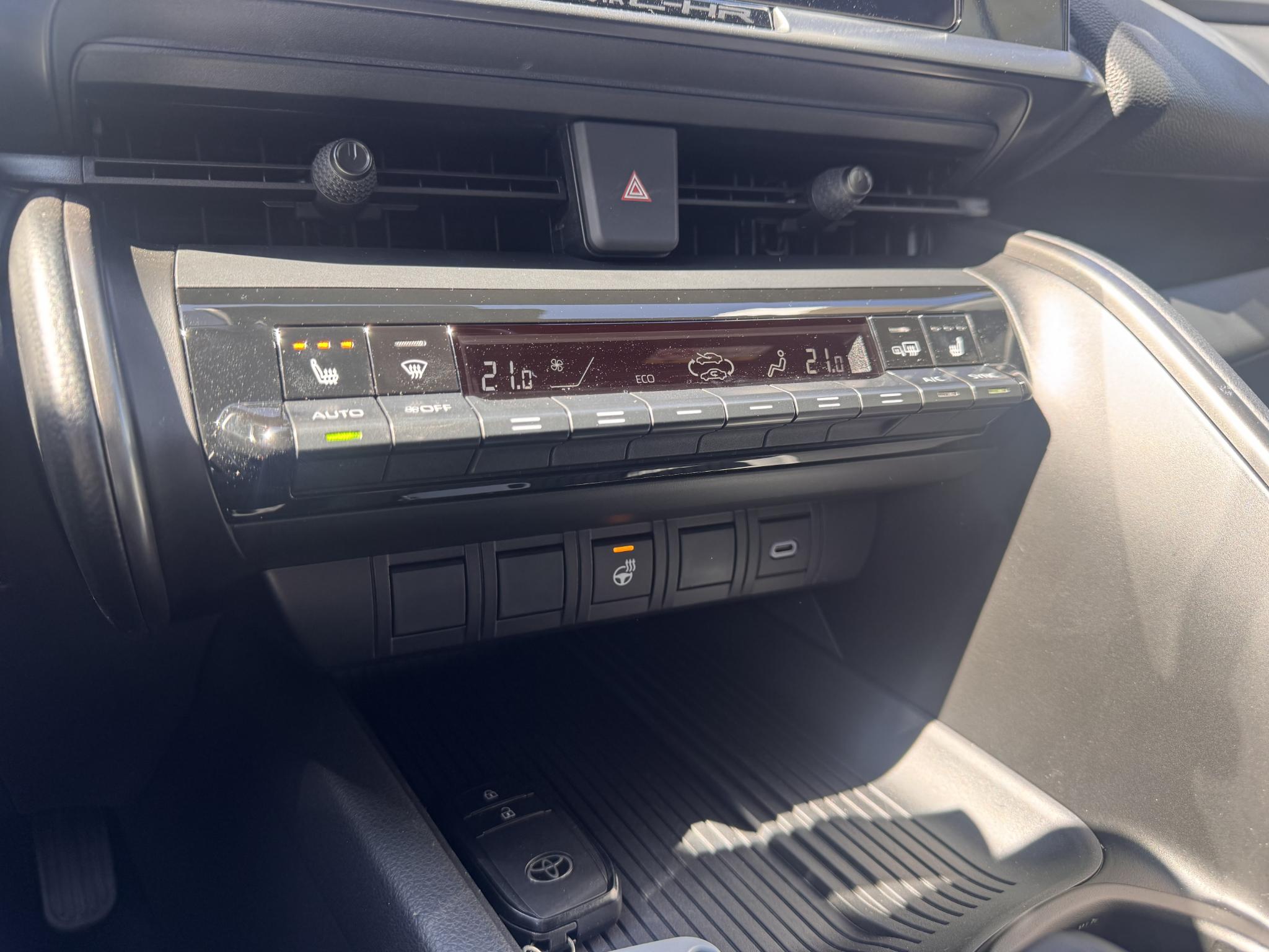 Foto van Toyota Toyota C-hr