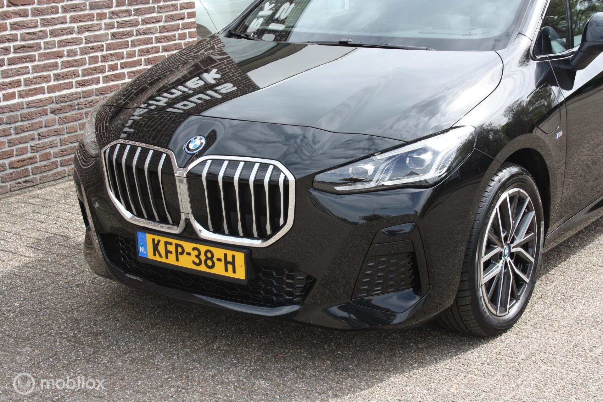 Foto van BMW 225e xDrive Active Tourer