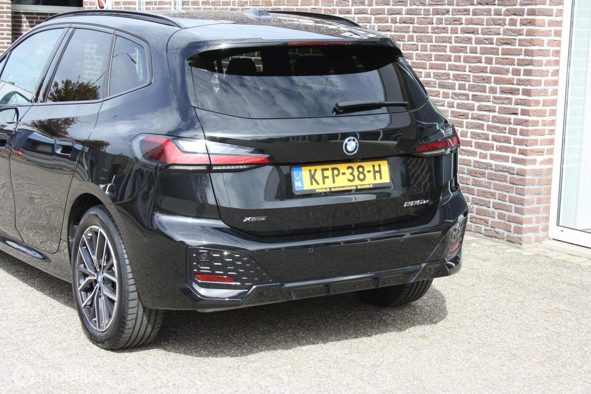 Foto van BMW 225e xDrive Active Tourer