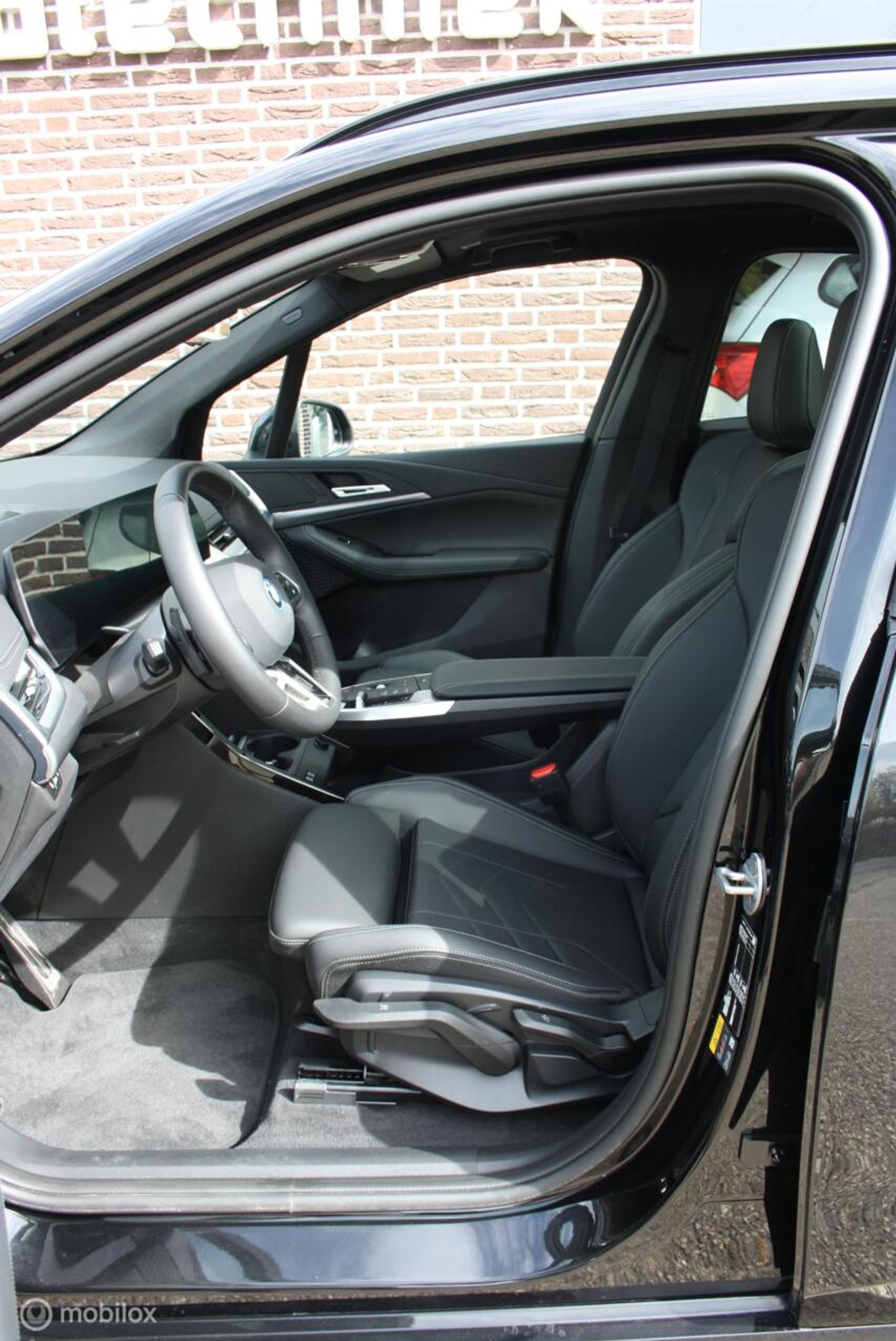 Foto van BMW 225e xDrive Active Tourer