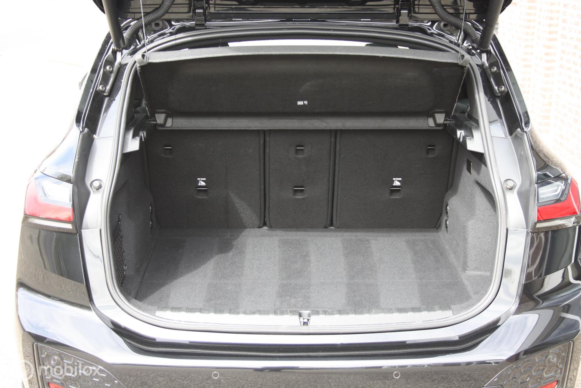 Foto van BMW 225e xDrive Active Tourer