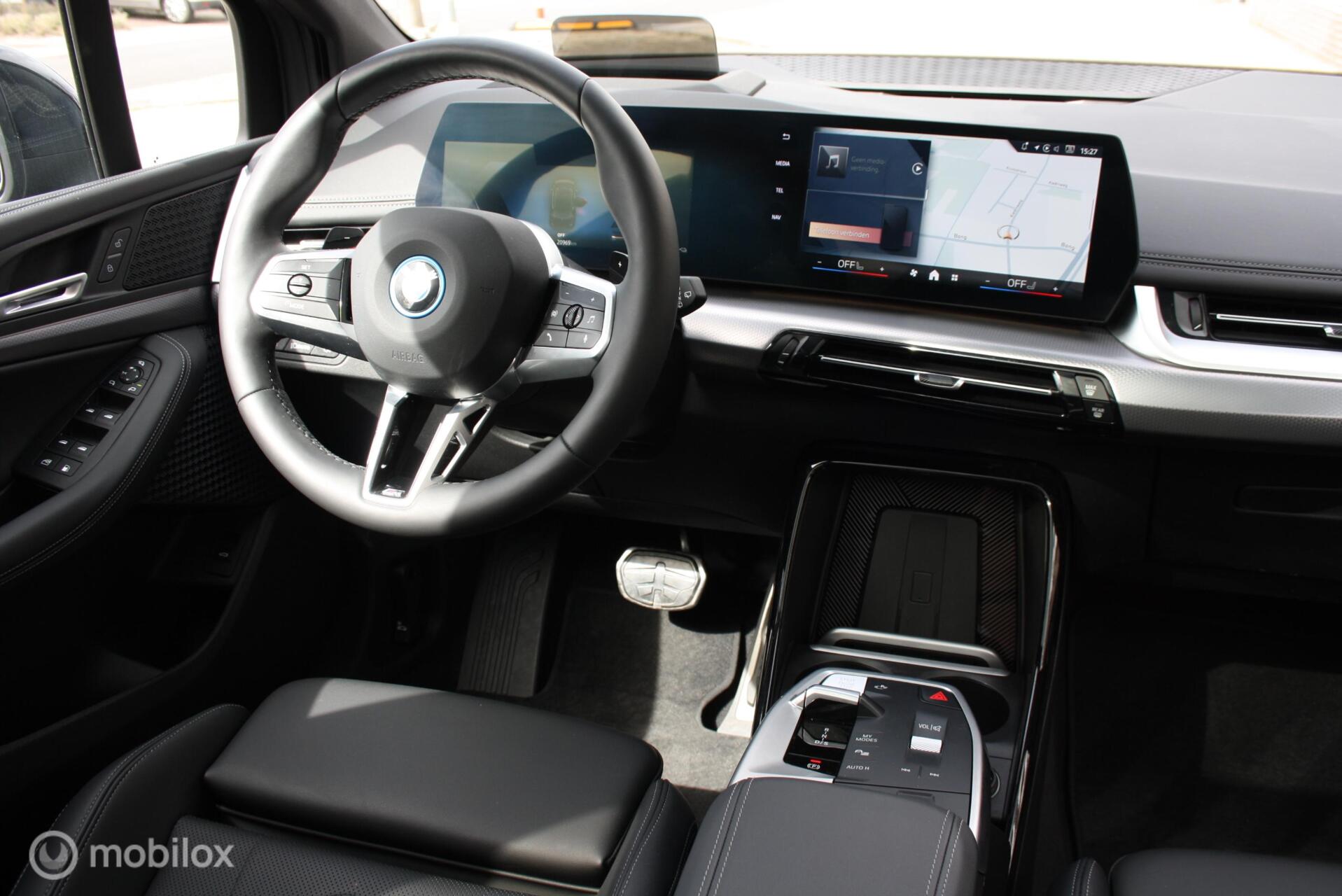 Foto van BMW 225e xDrive Active Tourer