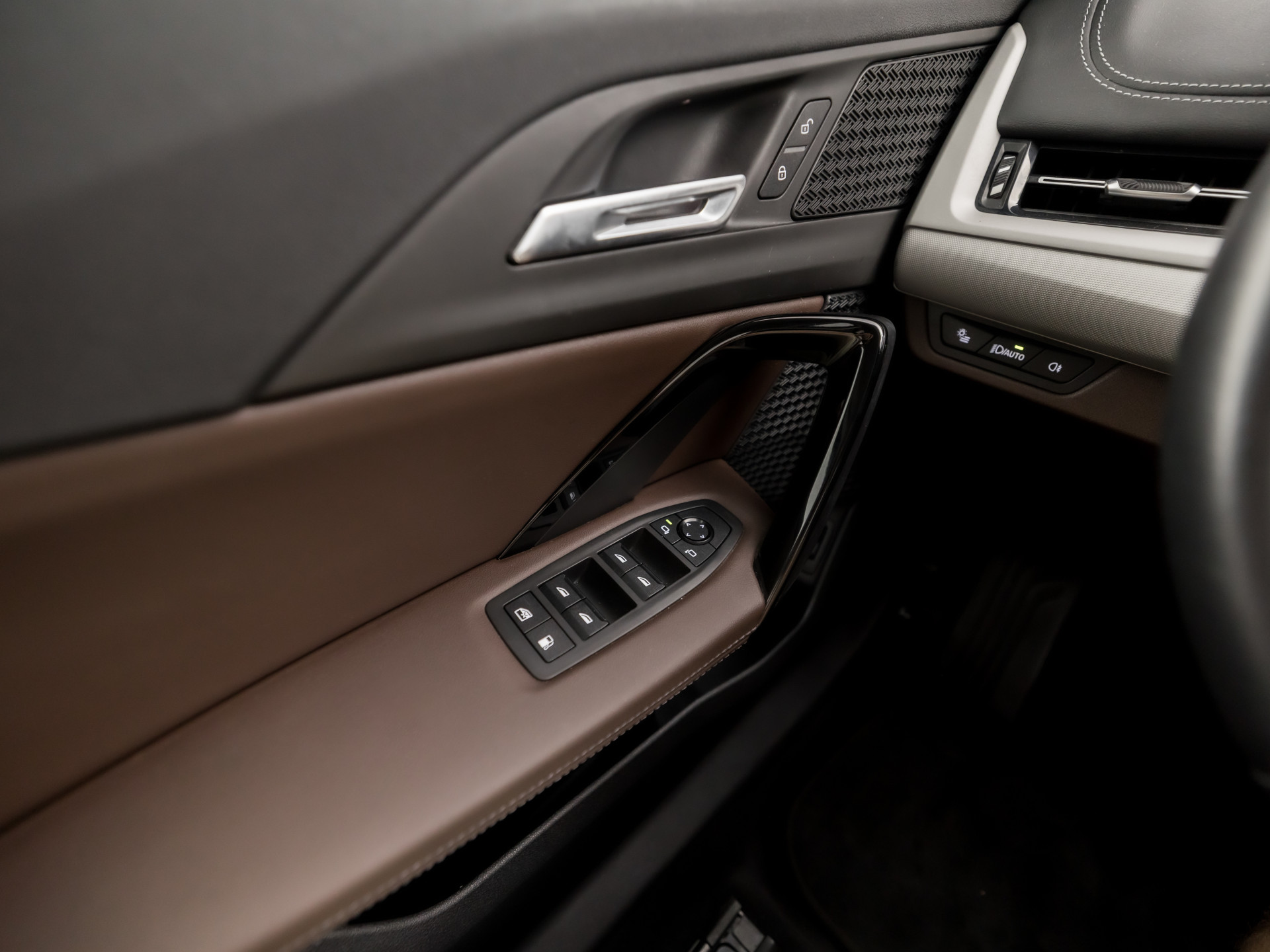 Foto van BMW X1 Xdrive25e