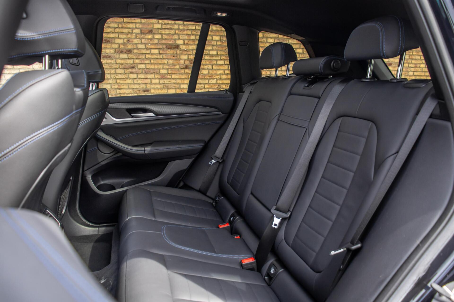 Foto van BMW Ix3