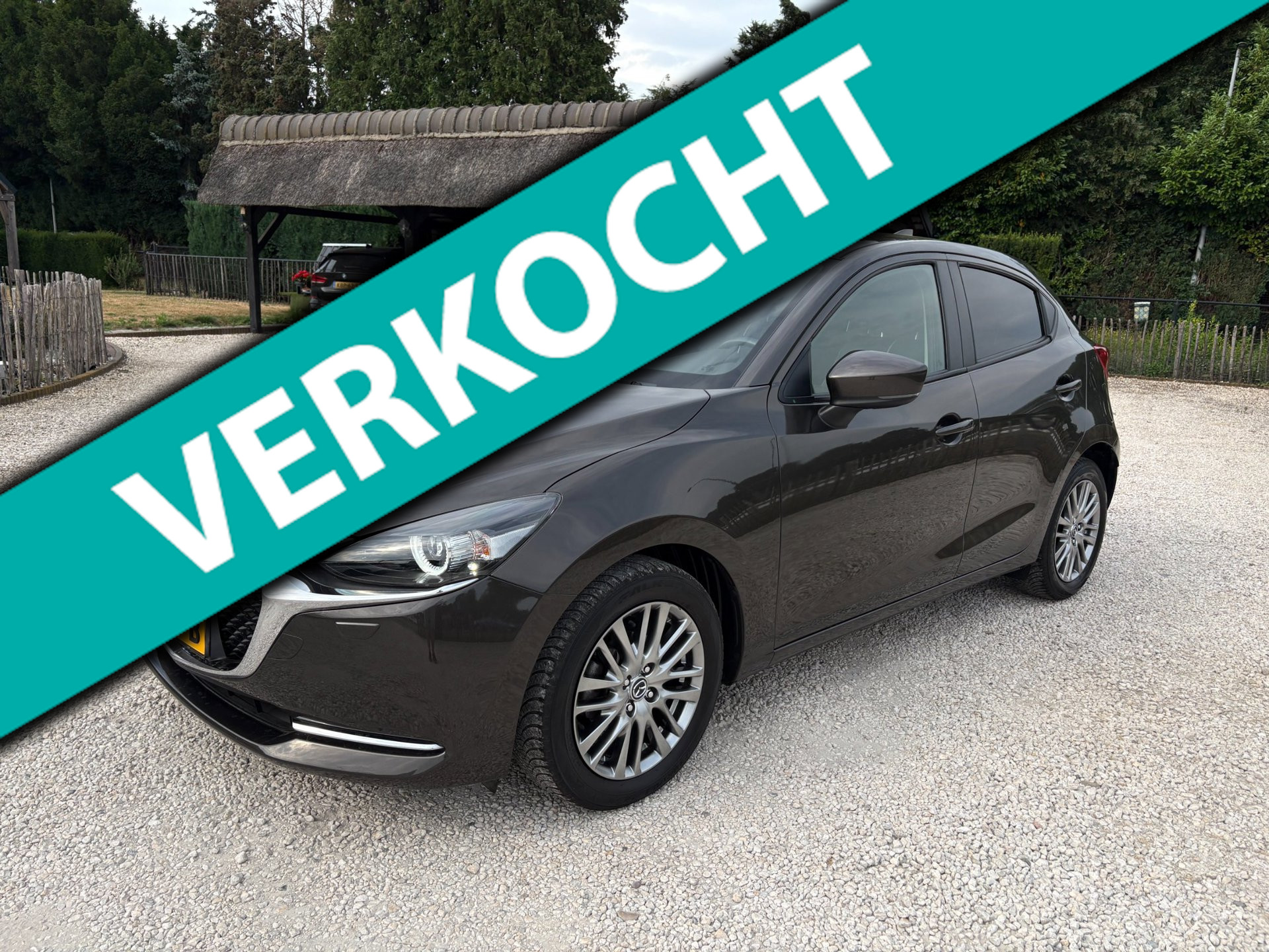 Mazda Mazda2 1.5 Skyactiv-G Luxury Apple Carplay, LED, Alcantara 2021 - voorkant