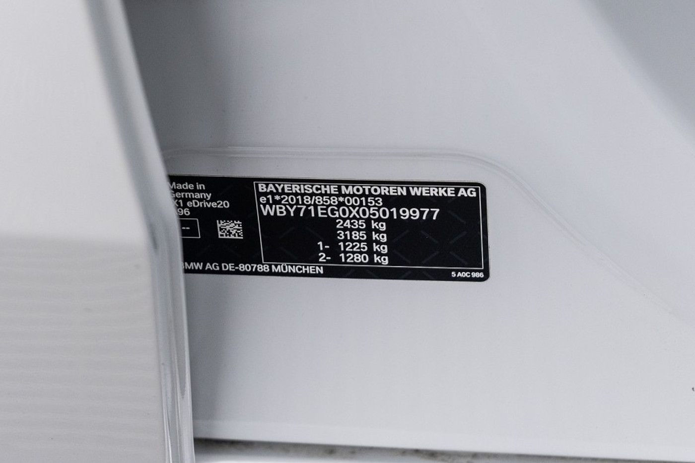 Foto van BMW Ix1