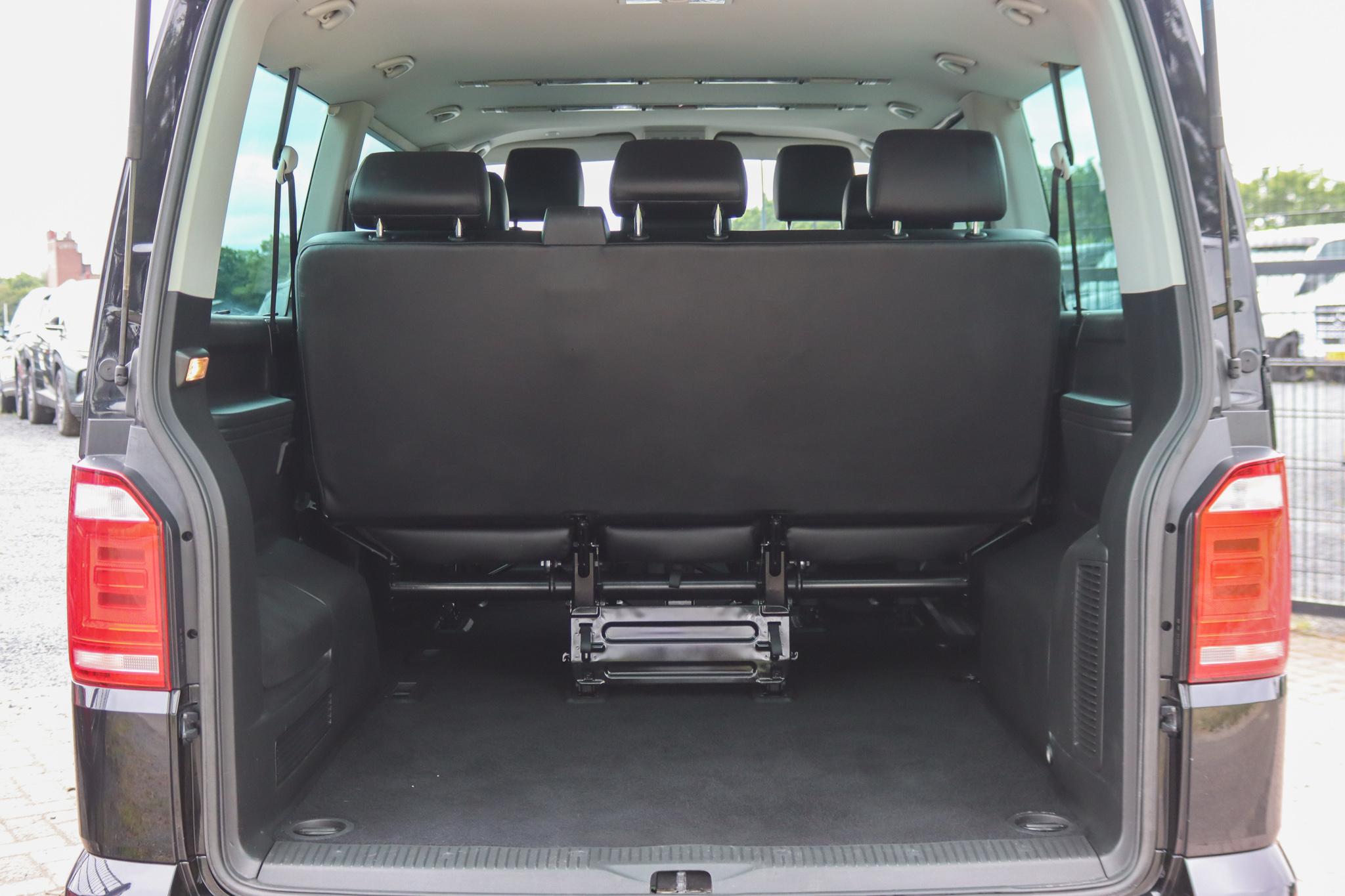 Foto van Volkswagen Transporter Caravelle