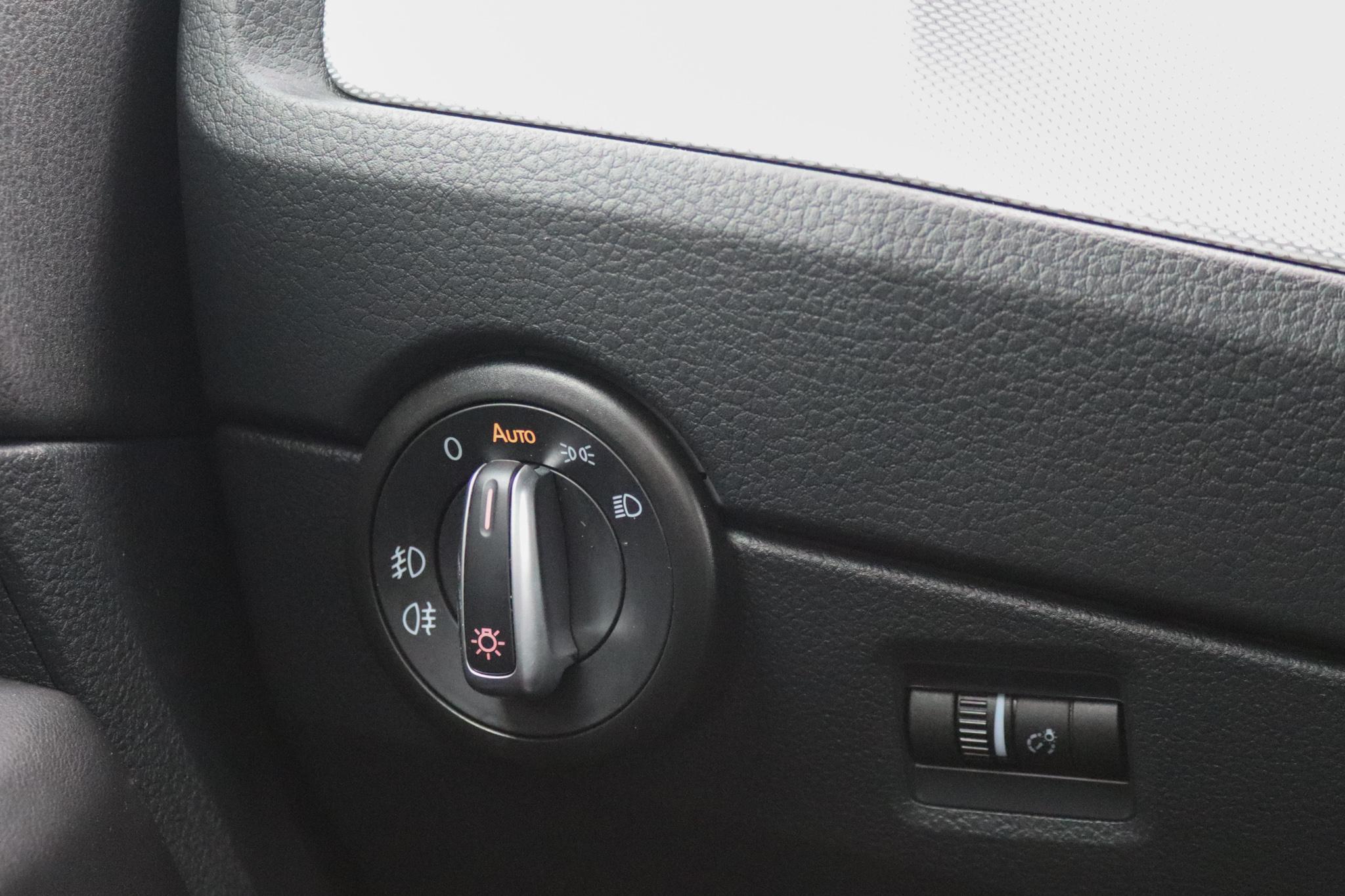 Foto van Volkswagen Transporter Caravelle