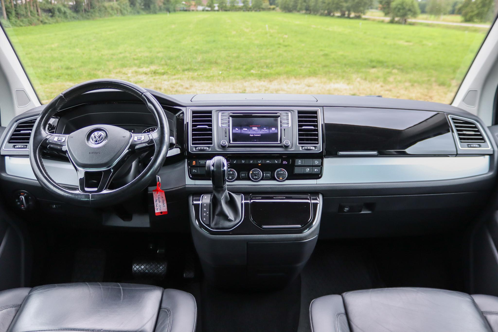 Foto van Volkswagen Transporter Caravelle
