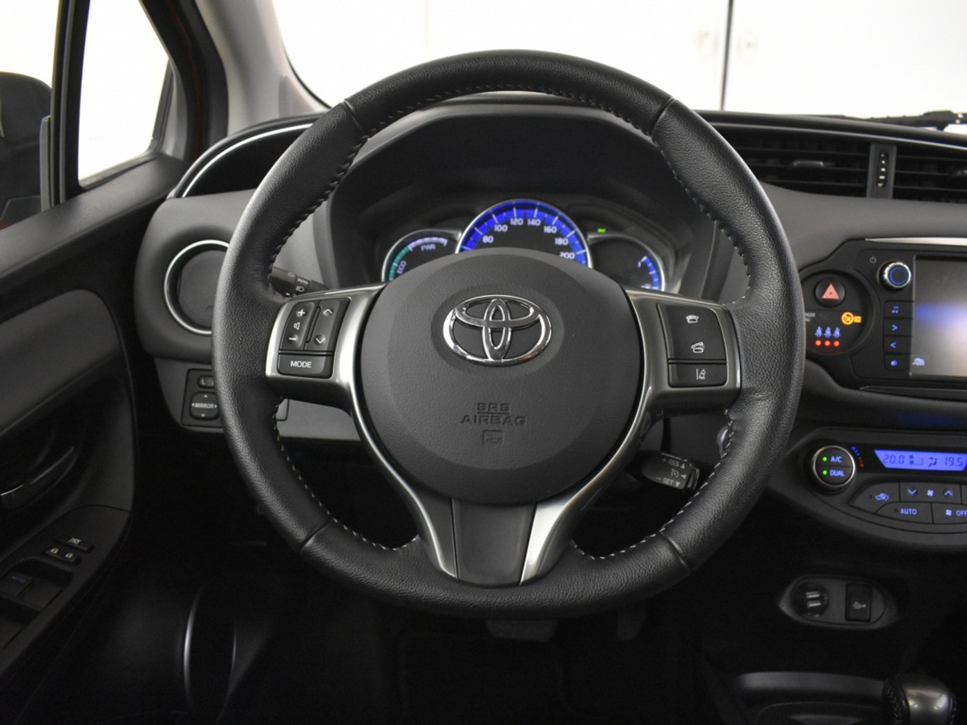 Foto van Toyota Toyota Yaris Hybrid