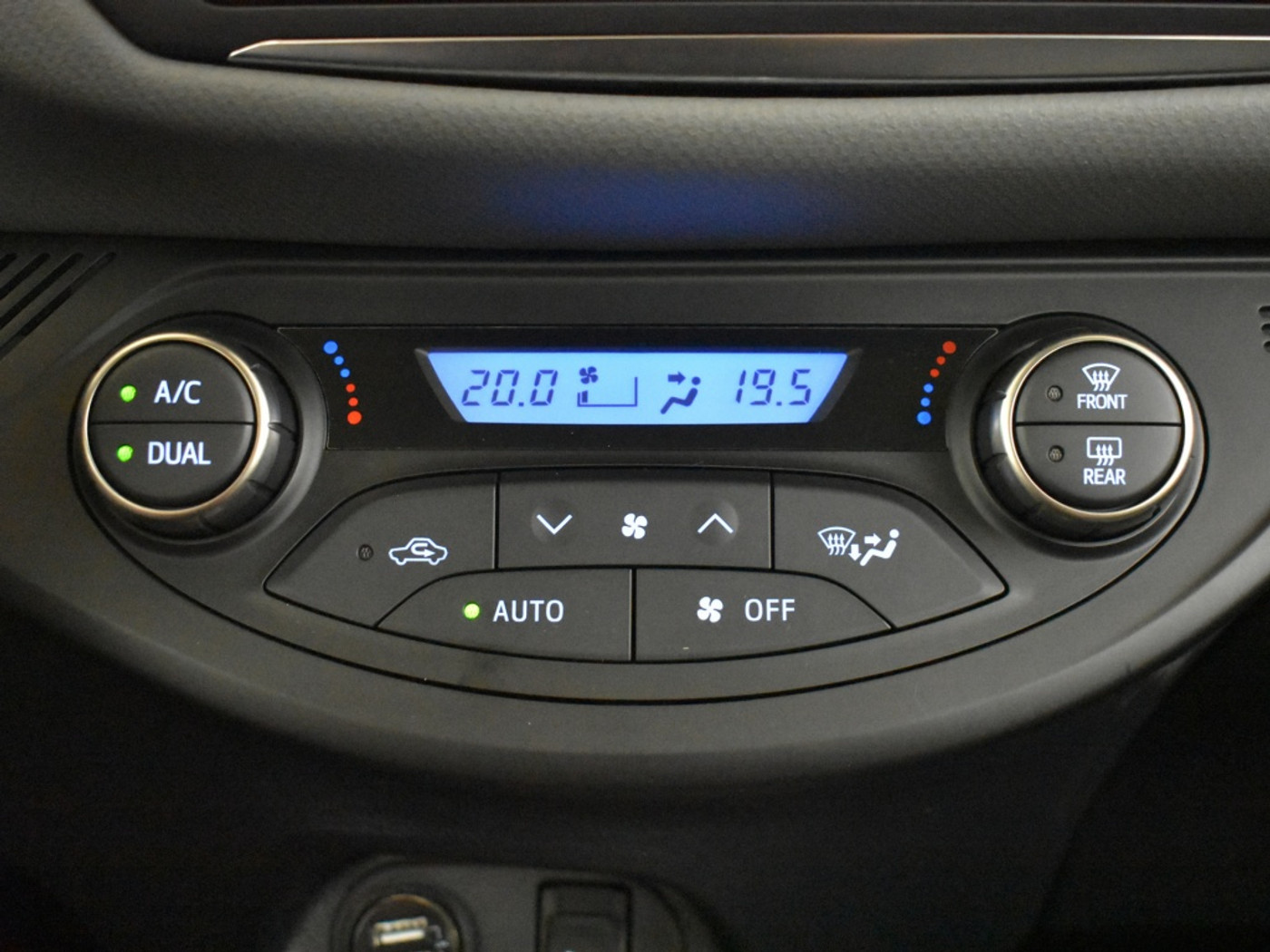 Foto van Toyota Toyota Yaris Hybrid