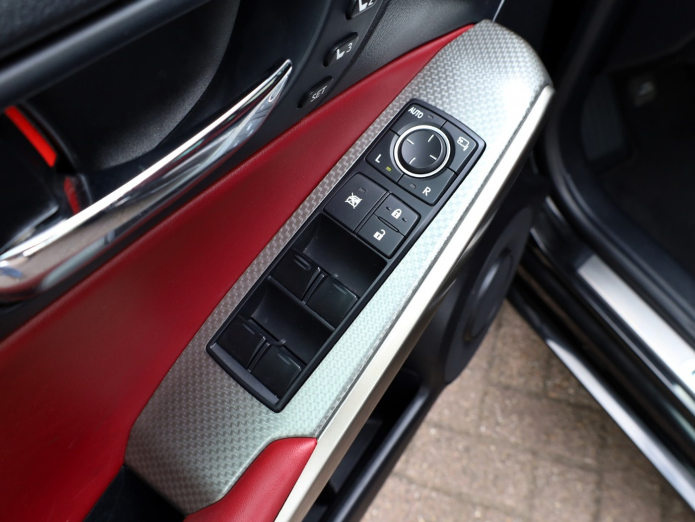 Foto van Lexus Lexus Is300h