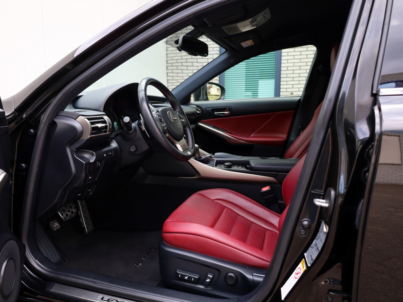 Foto van Lexus Lexus Is300h