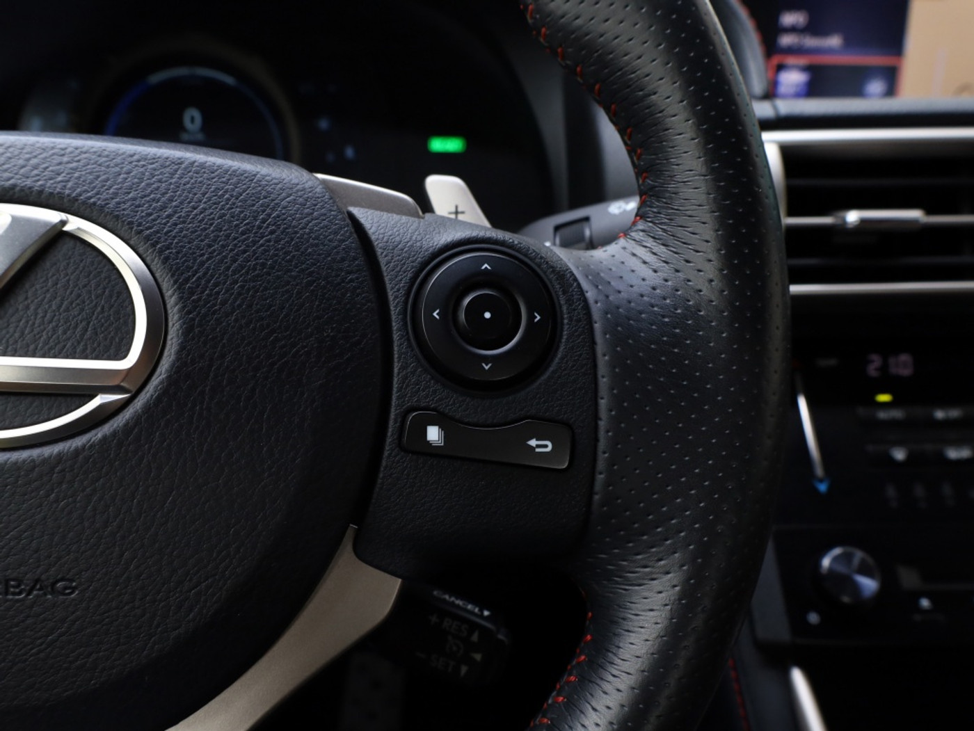 Foto van Lexus Lexus Is300h