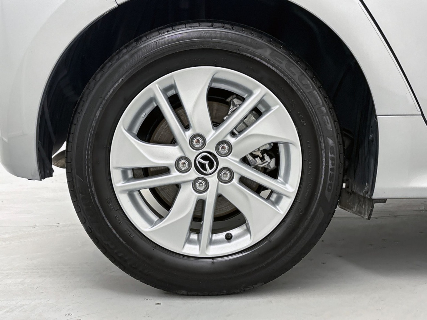 Foto van Mazda 2 Hybrid