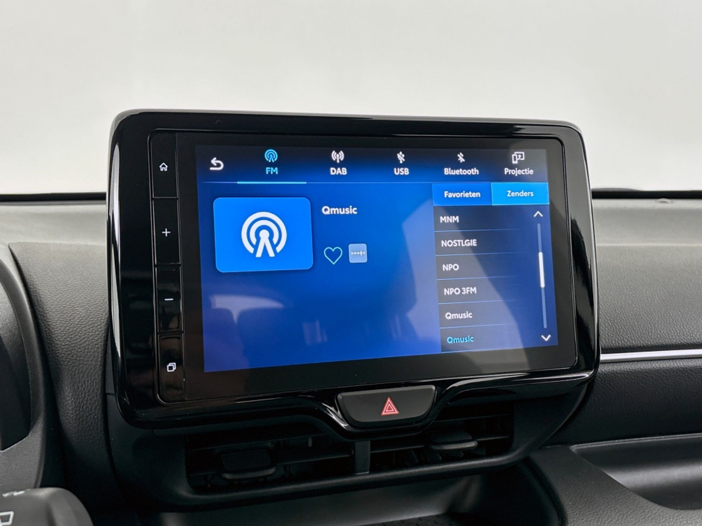 Foto van Mazda 2 Hybrid