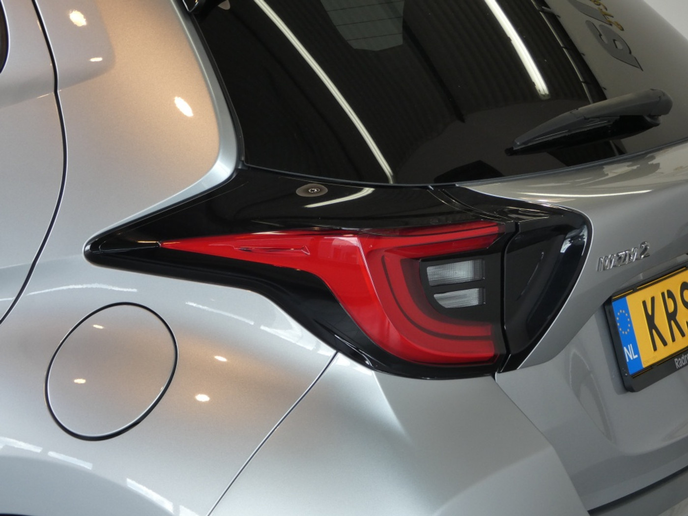 Foto van Mazda 2 Hybrid