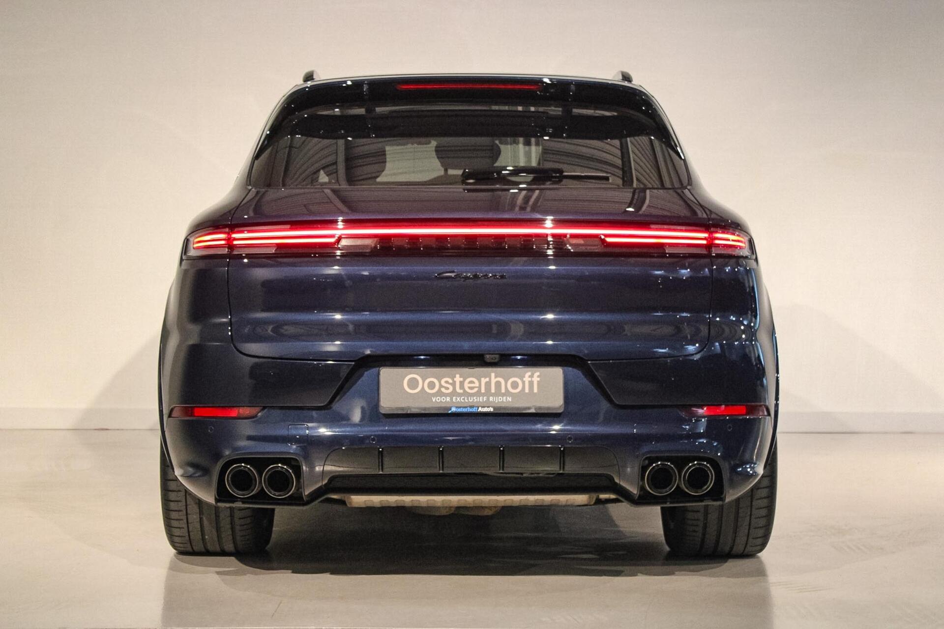 Foto van Porsche Cayenne E-hybrid