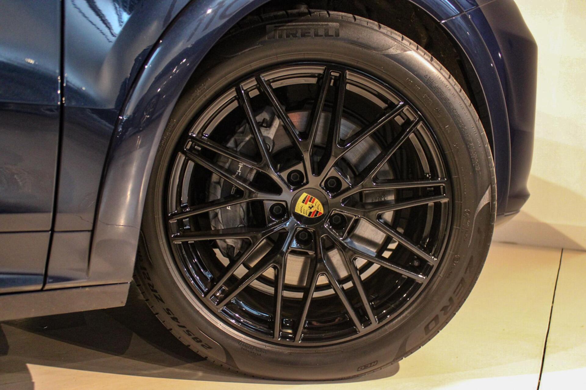 Foto van Porsche Cayenne E-hybrid