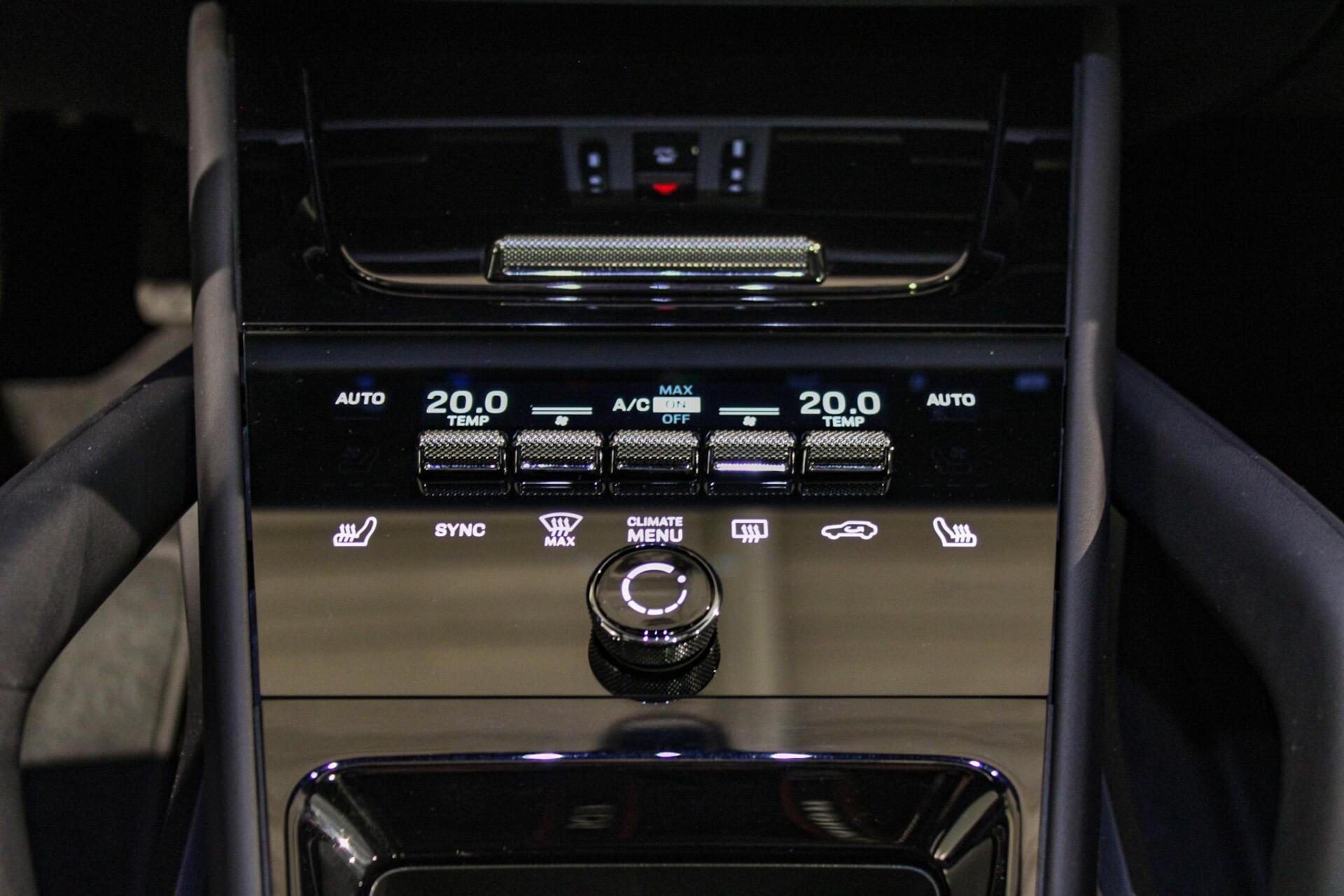 Foto van Porsche Cayenne E-hybrid
