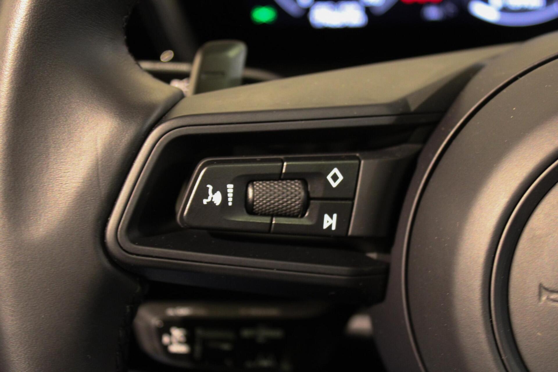 Foto van Porsche Cayenne E-hybrid