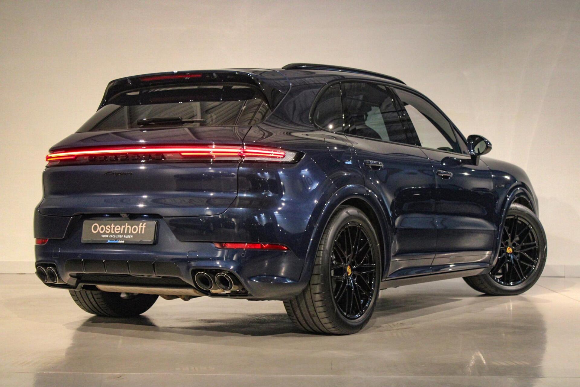 Foto van Porsche Cayenne E-hybrid