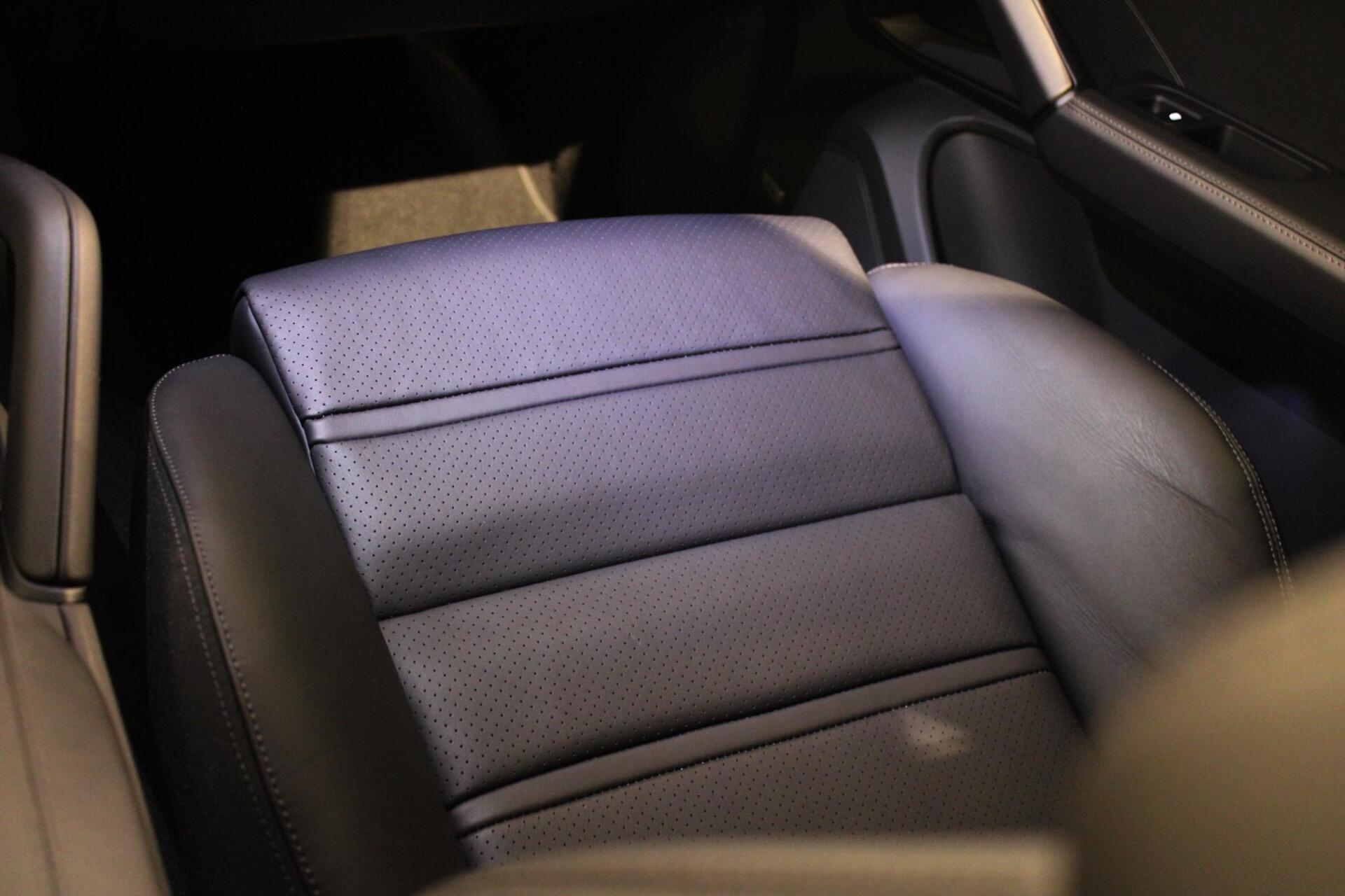 Foto van Porsche Cayenne E-hybrid