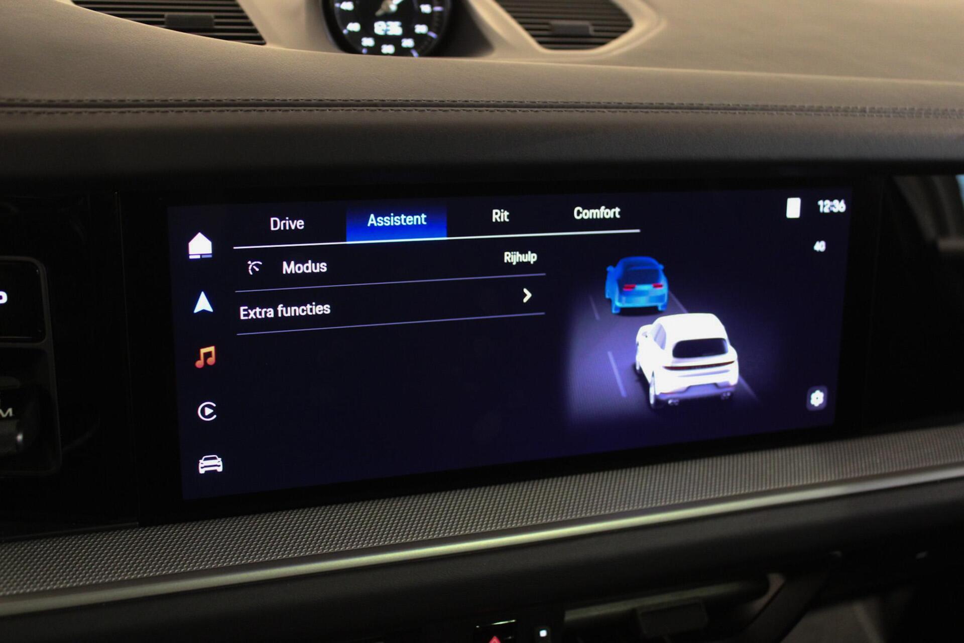Foto van Porsche Cayenne E-hybrid