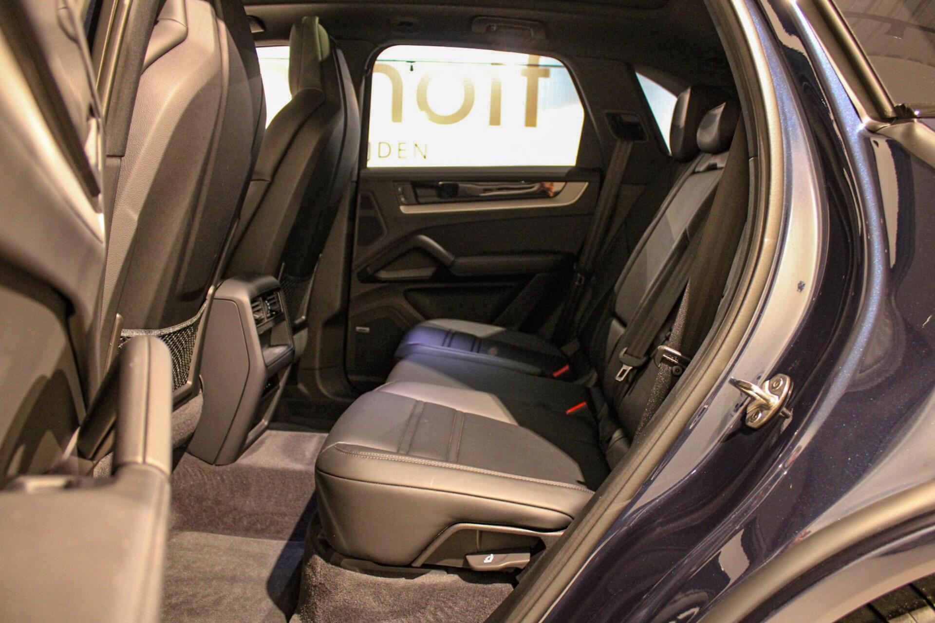 Foto van Porsche Cayenne E-hybrid
