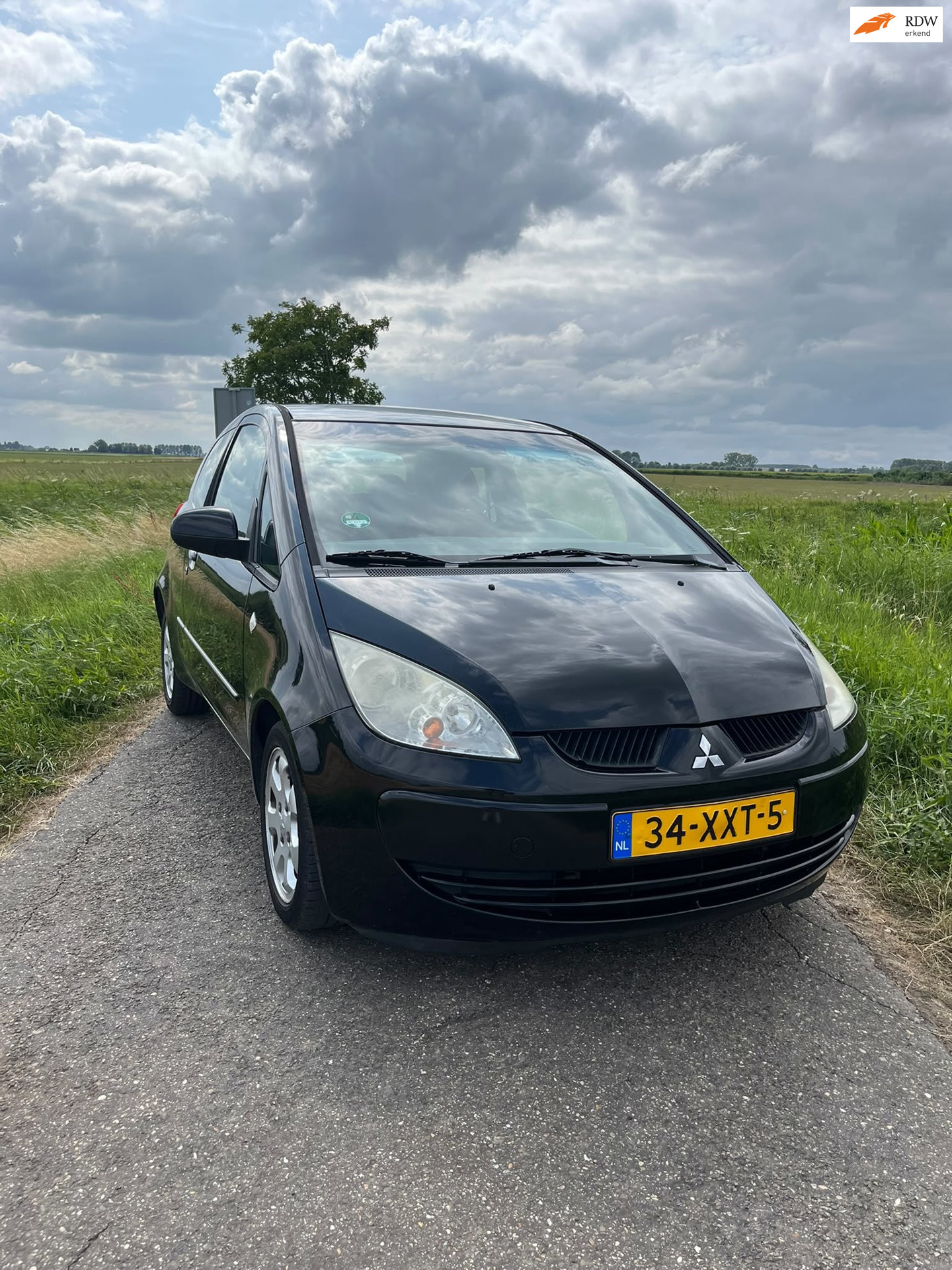 Mitsubishi Mitsubishi Colt C23 1.5 Invite / Airco / Trekhaak 2005 - voorkant