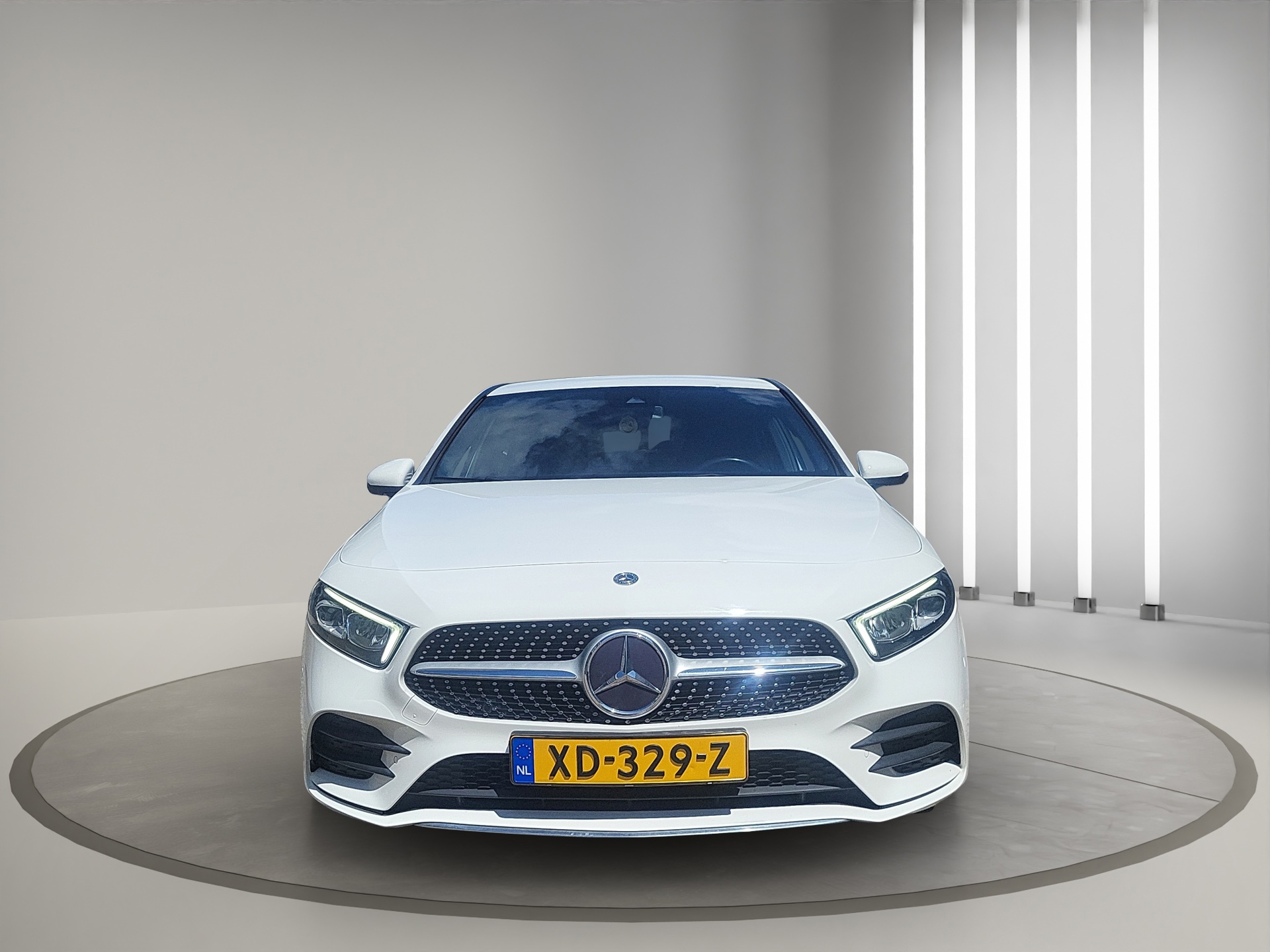 Mercedes-Benz A-klasse 180 Bns Solution AMG 2018 - voorkant