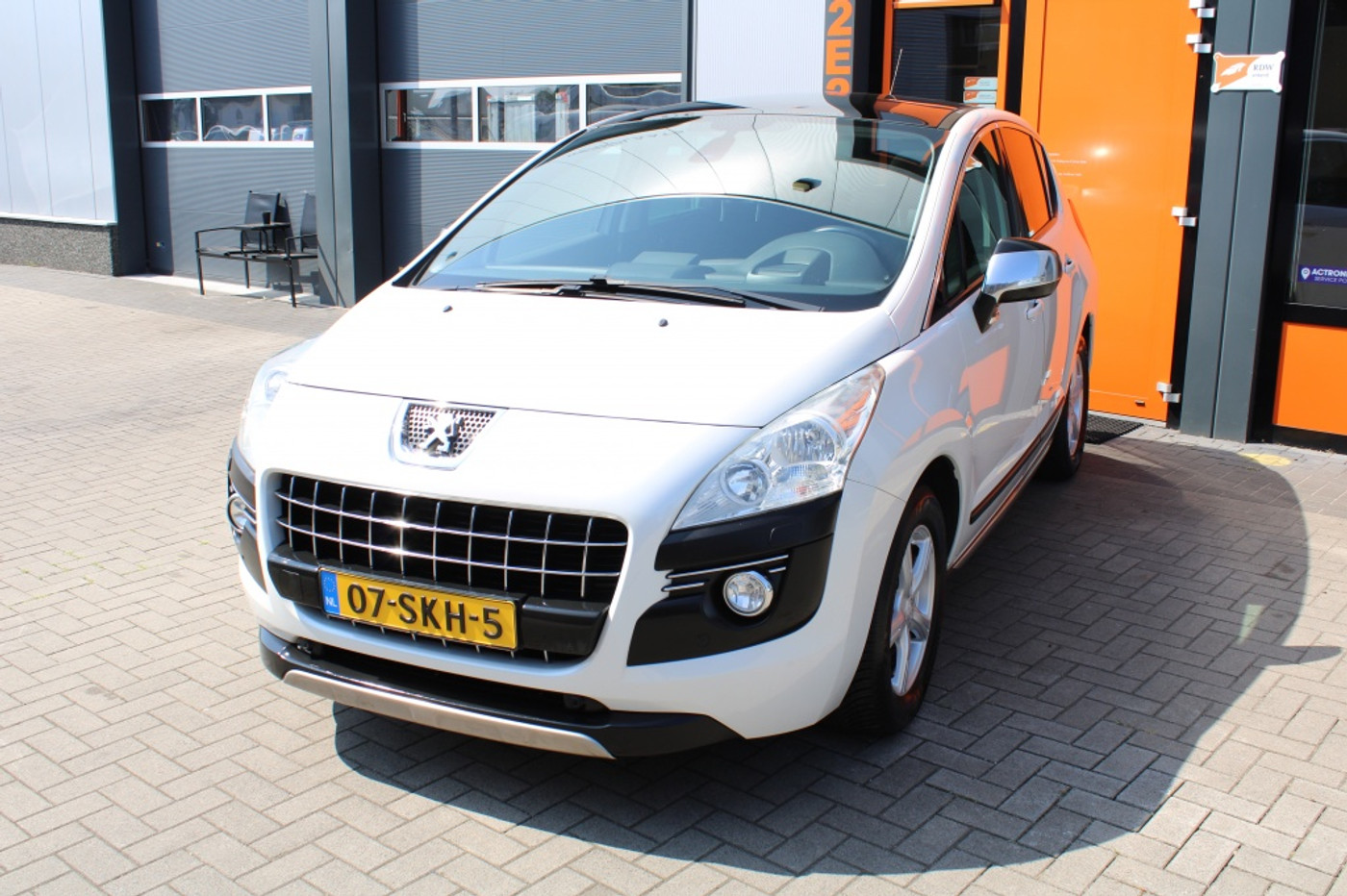 Peugeot 3008 1.6 THP GT 2011 - voorkant