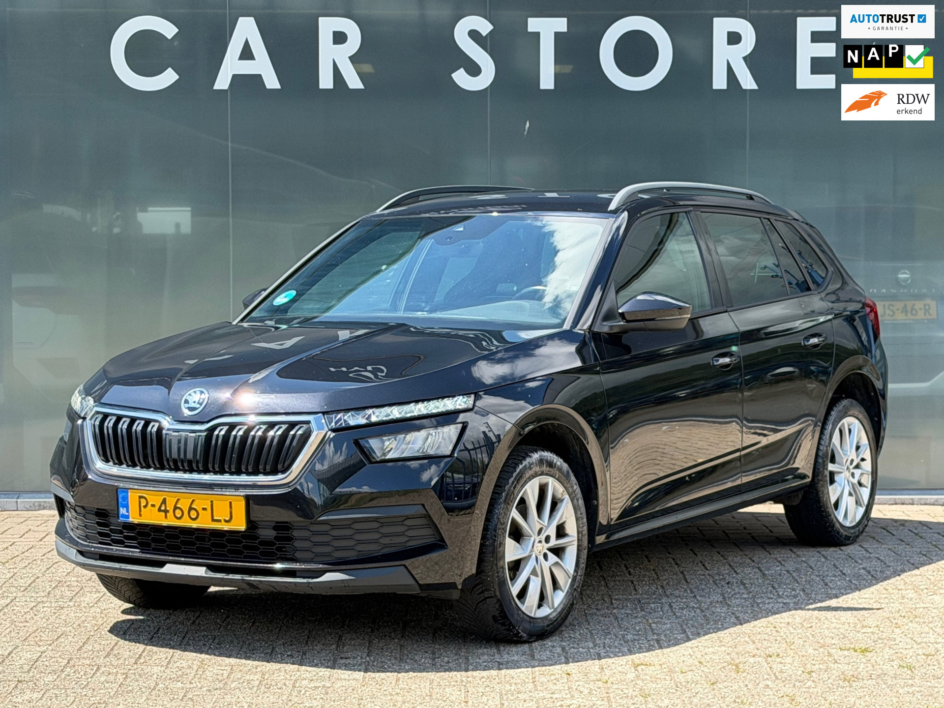 Skoda Kamiq 1.0 TSI Sport Business Navigatie/Apple Carplay/Camera 2022 - voorkant