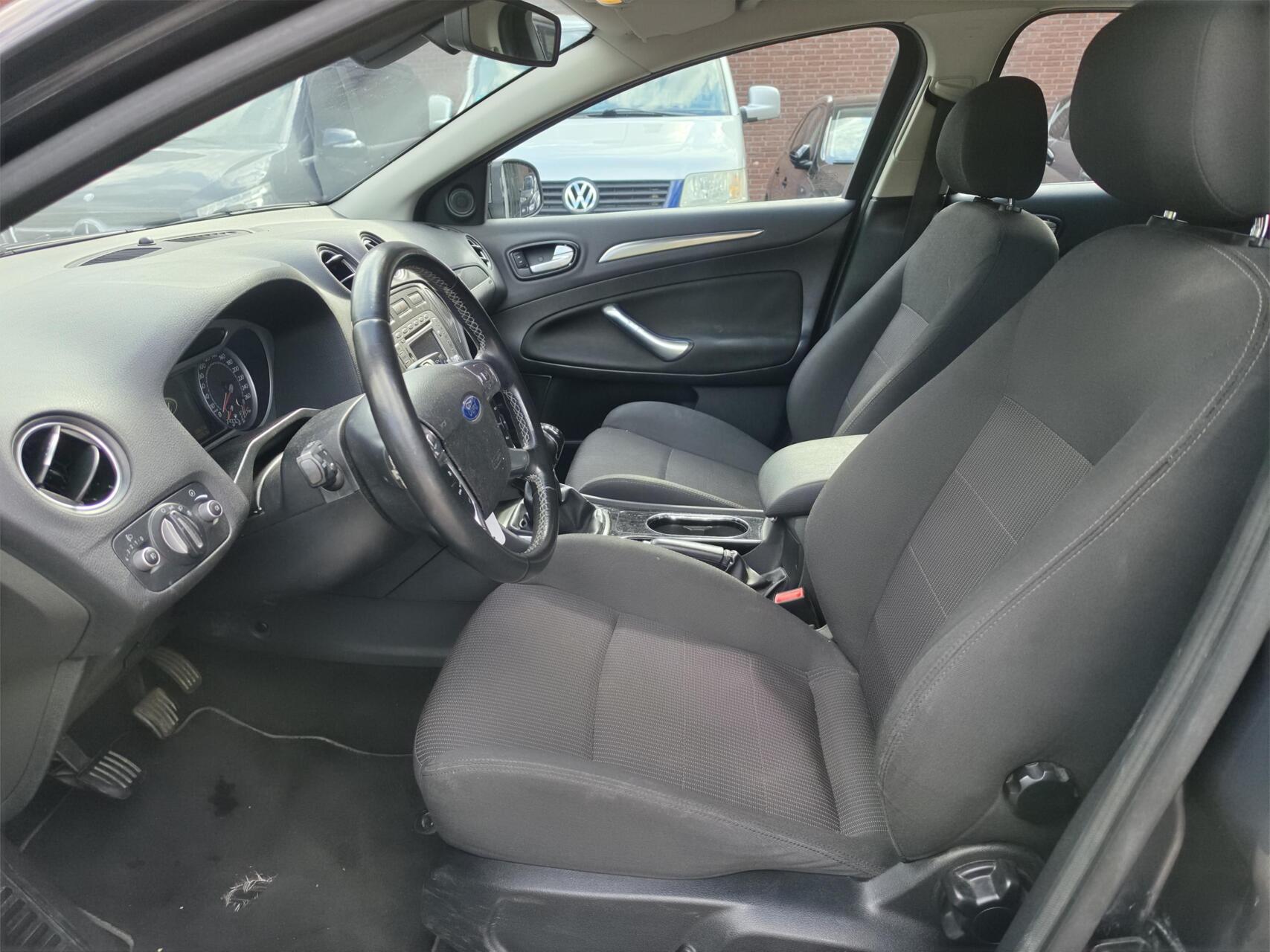 Foto van Ford Mondeo