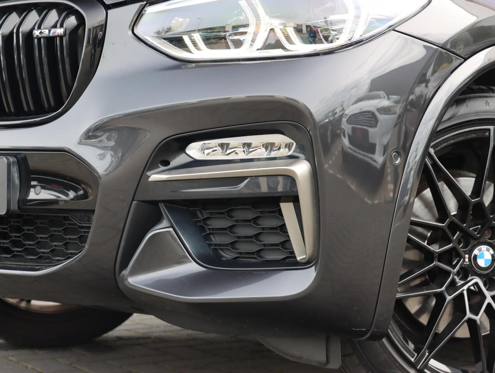 Foto van BMW X3 M40i