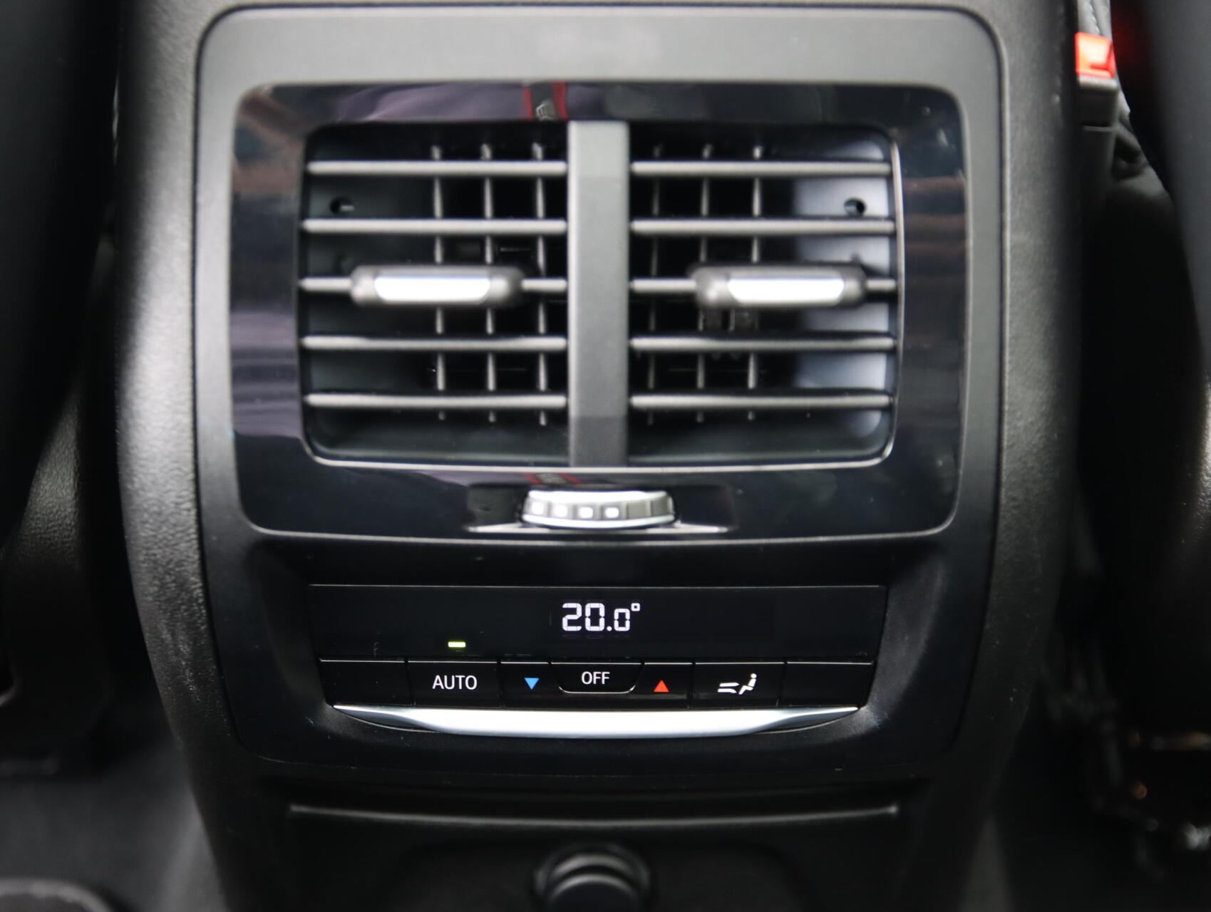 Foto van BMW X3 M40i