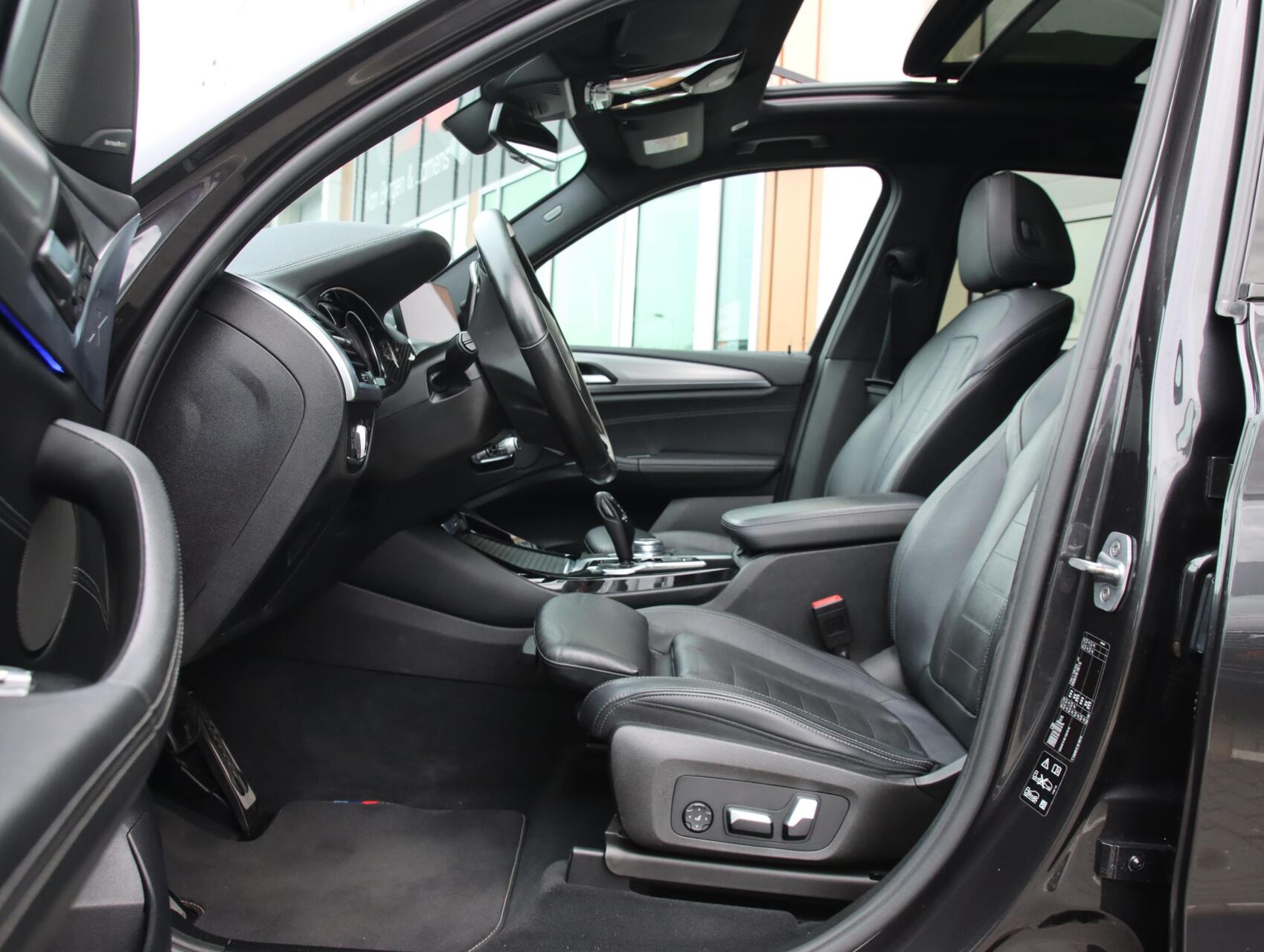 Foto van BMW X3 M40i